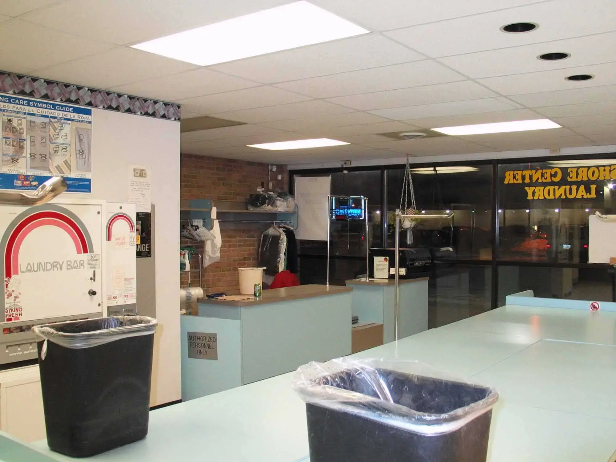 Shore Center Laundry - Image 8