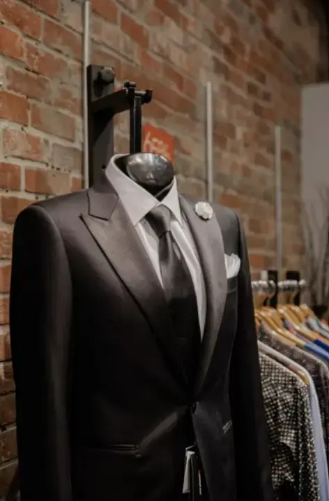 Shores Fine Dry Cleaning - Image 3