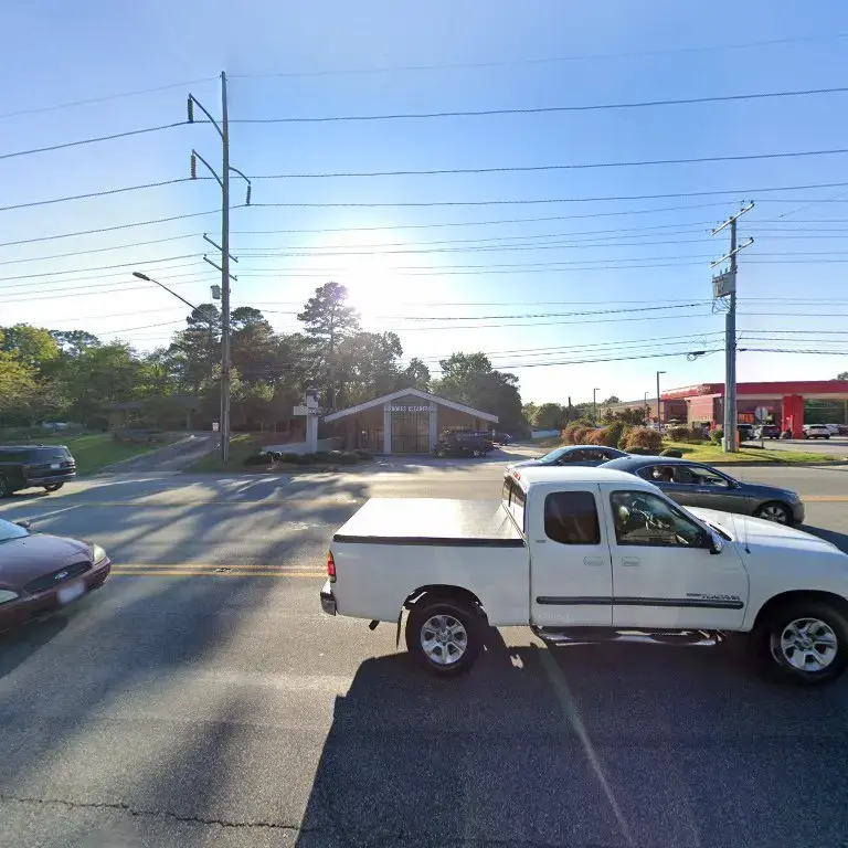 Shores Fine Dry Cleaning - Image 7