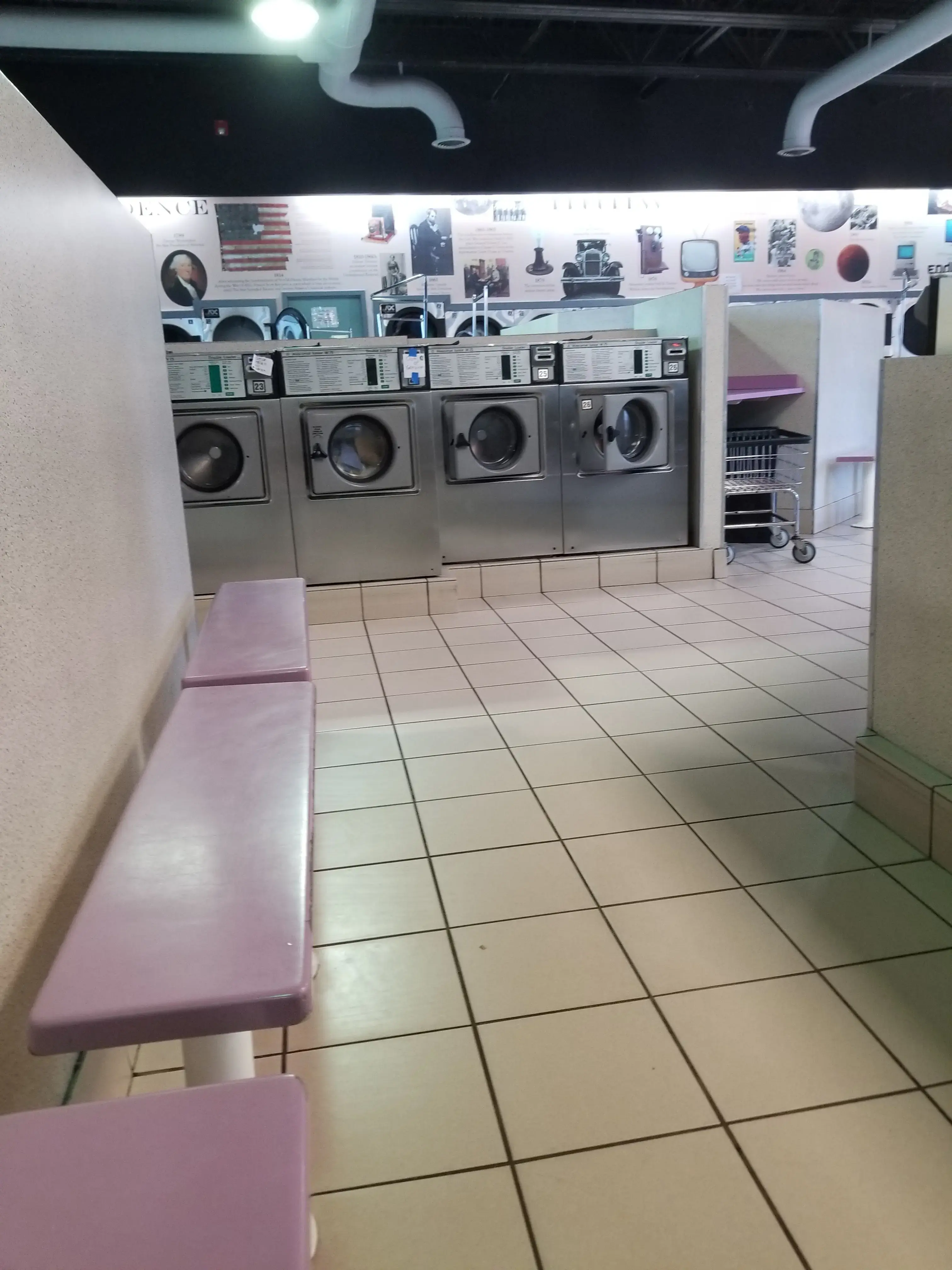 Showcase Laundromat thumbnail 14