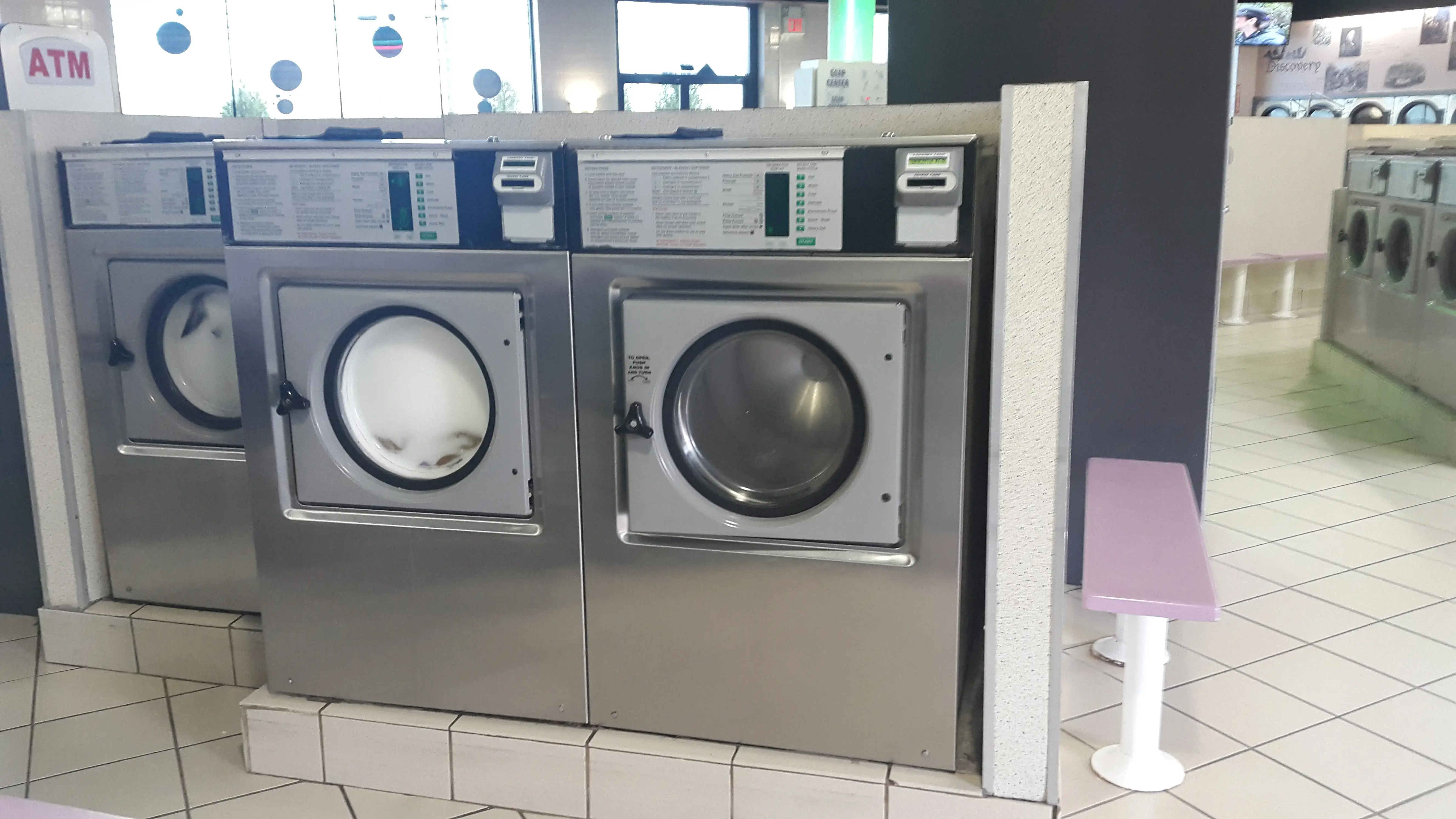 Showcase Laundromat thumbnail 16