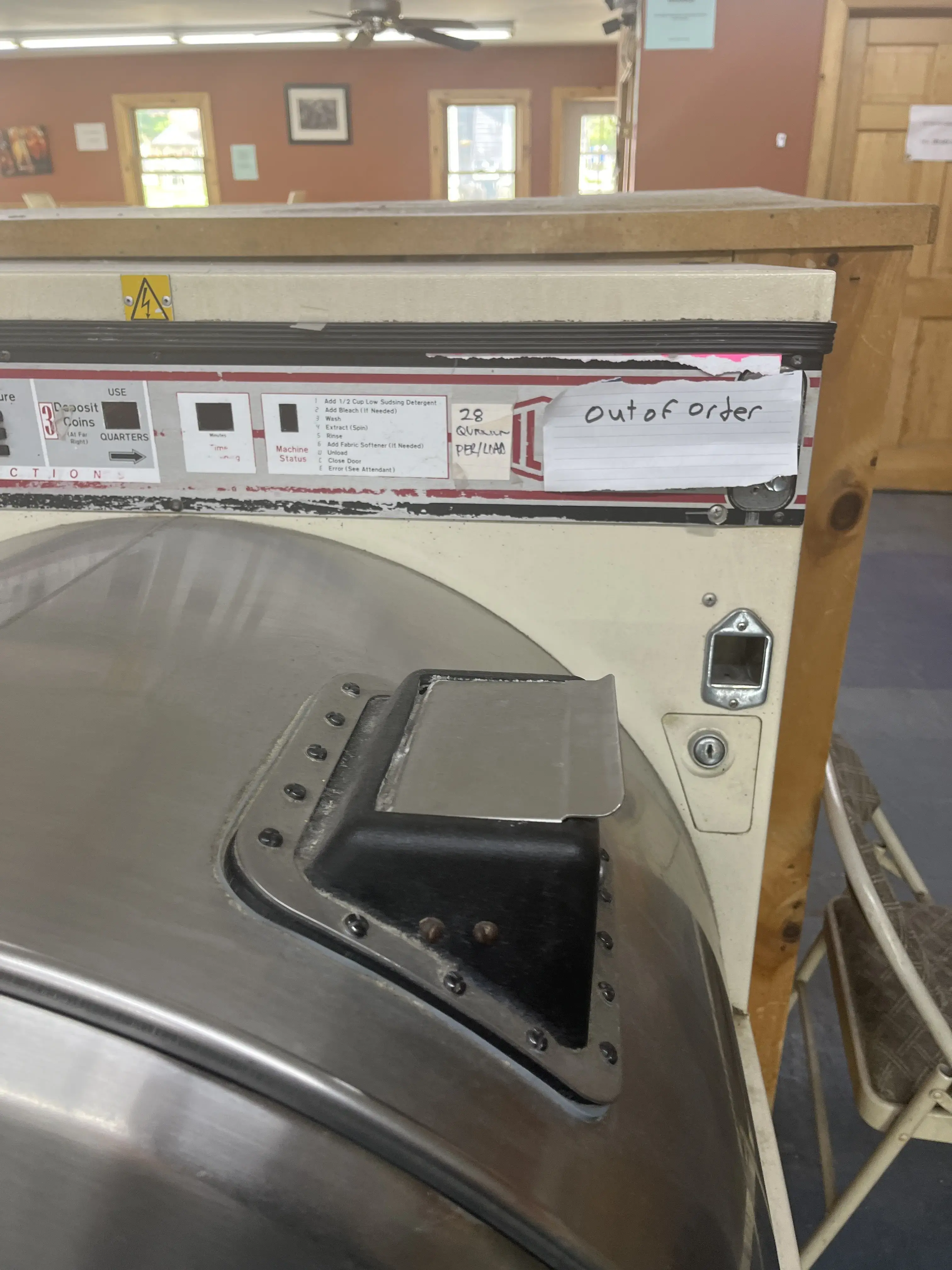 Side Street Laundromat - Image 11
