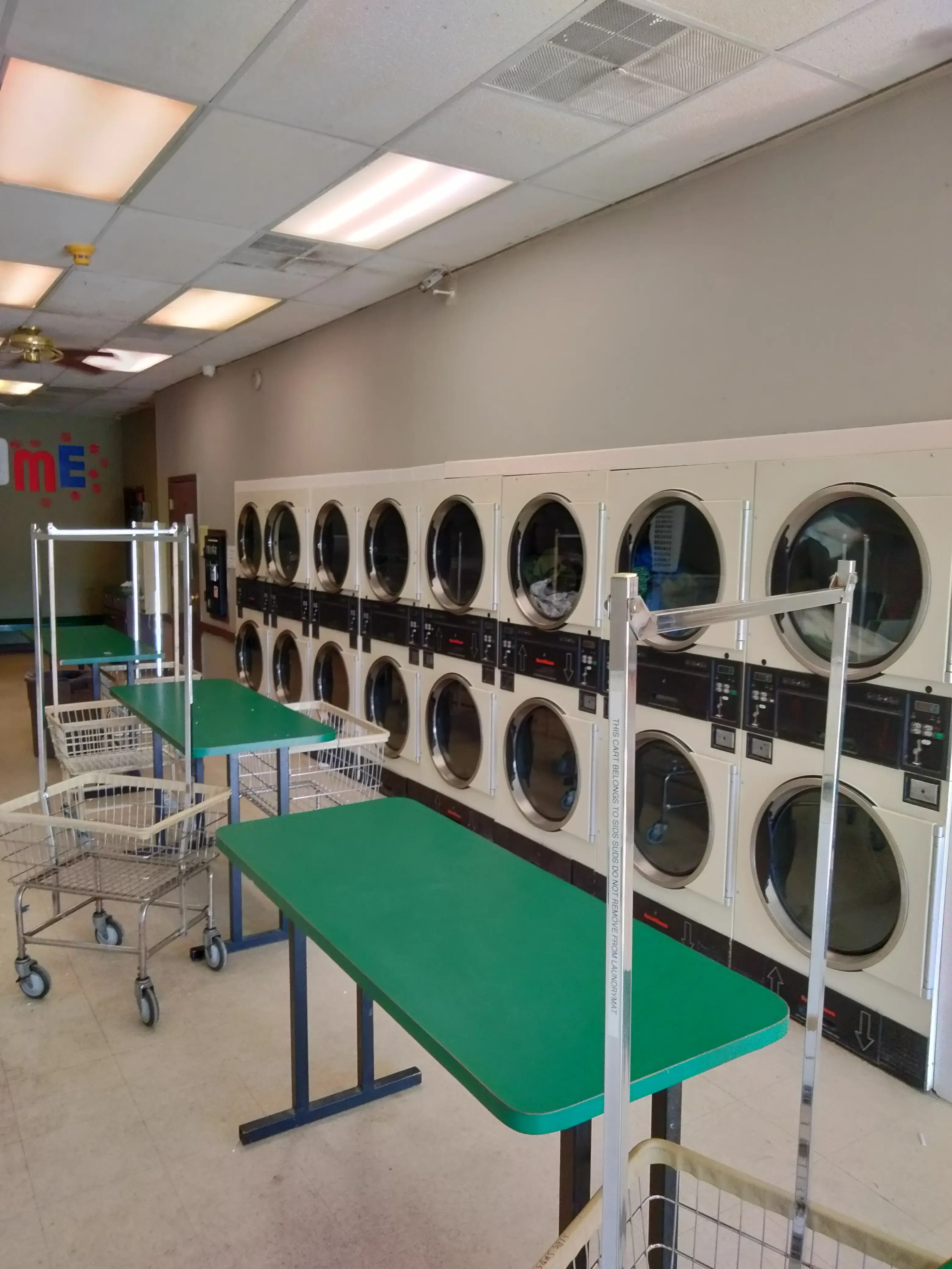 Sids Suds Laundromat - Image 10