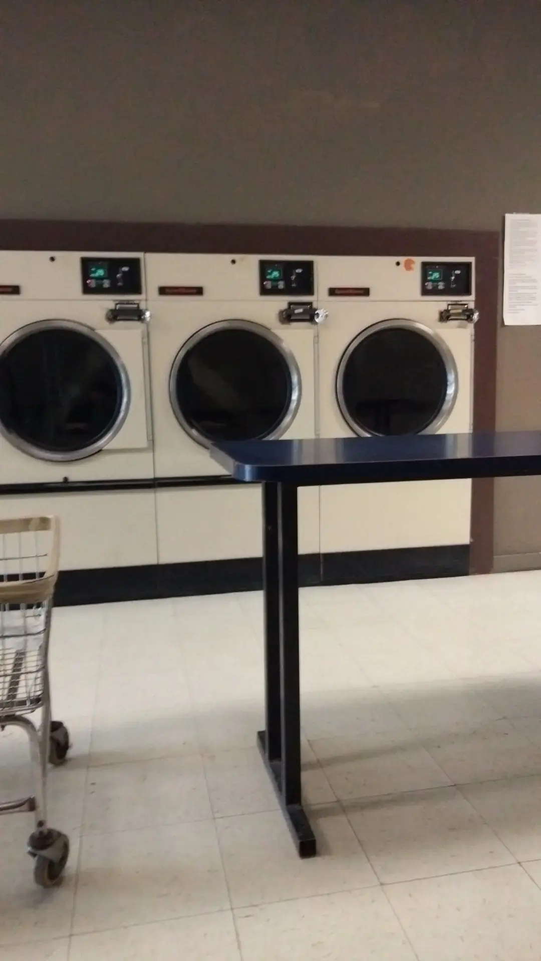 Sids Suds Laundromat - Image 5