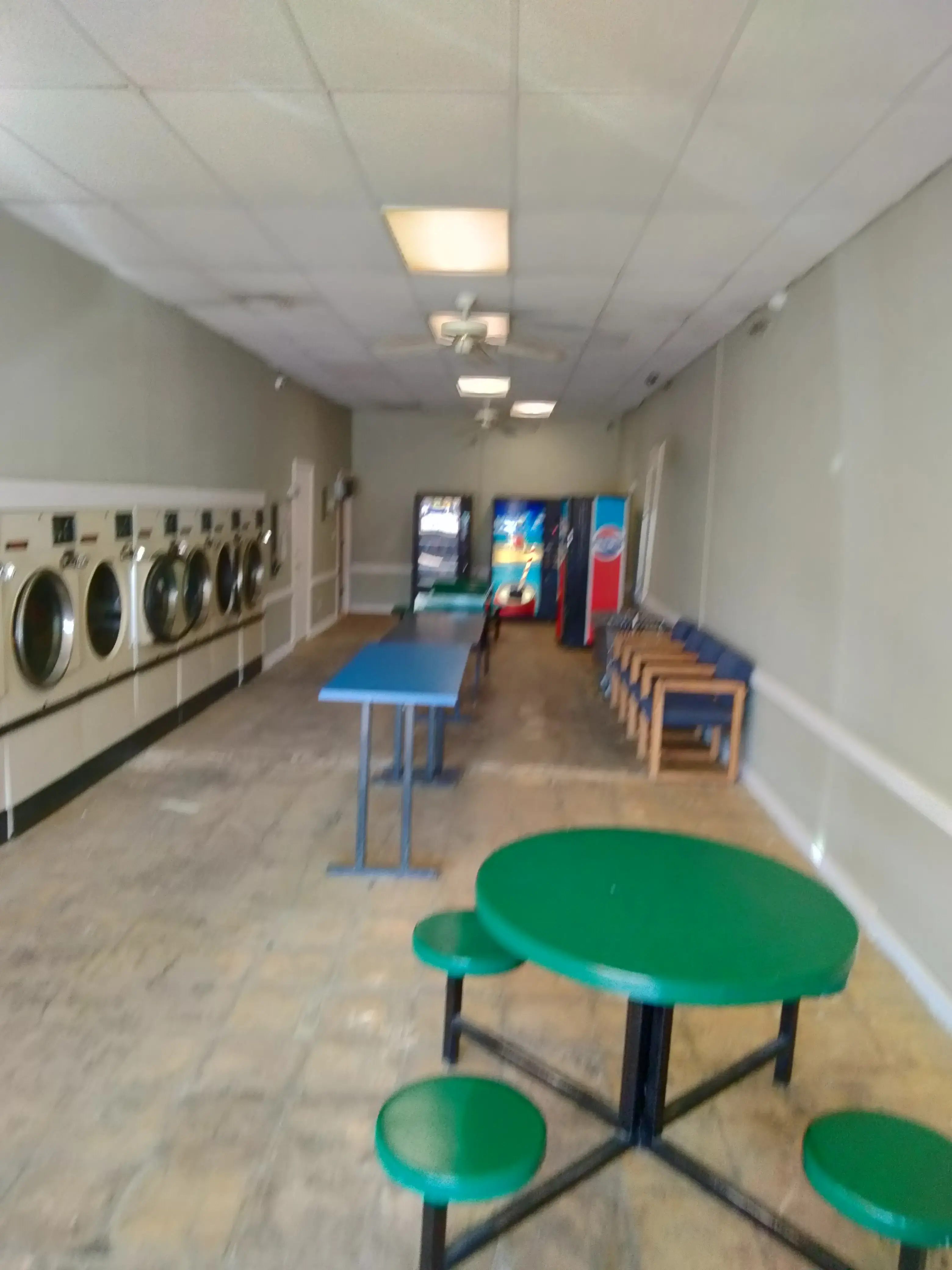 Sids Suds Laundromat thumbnail 11