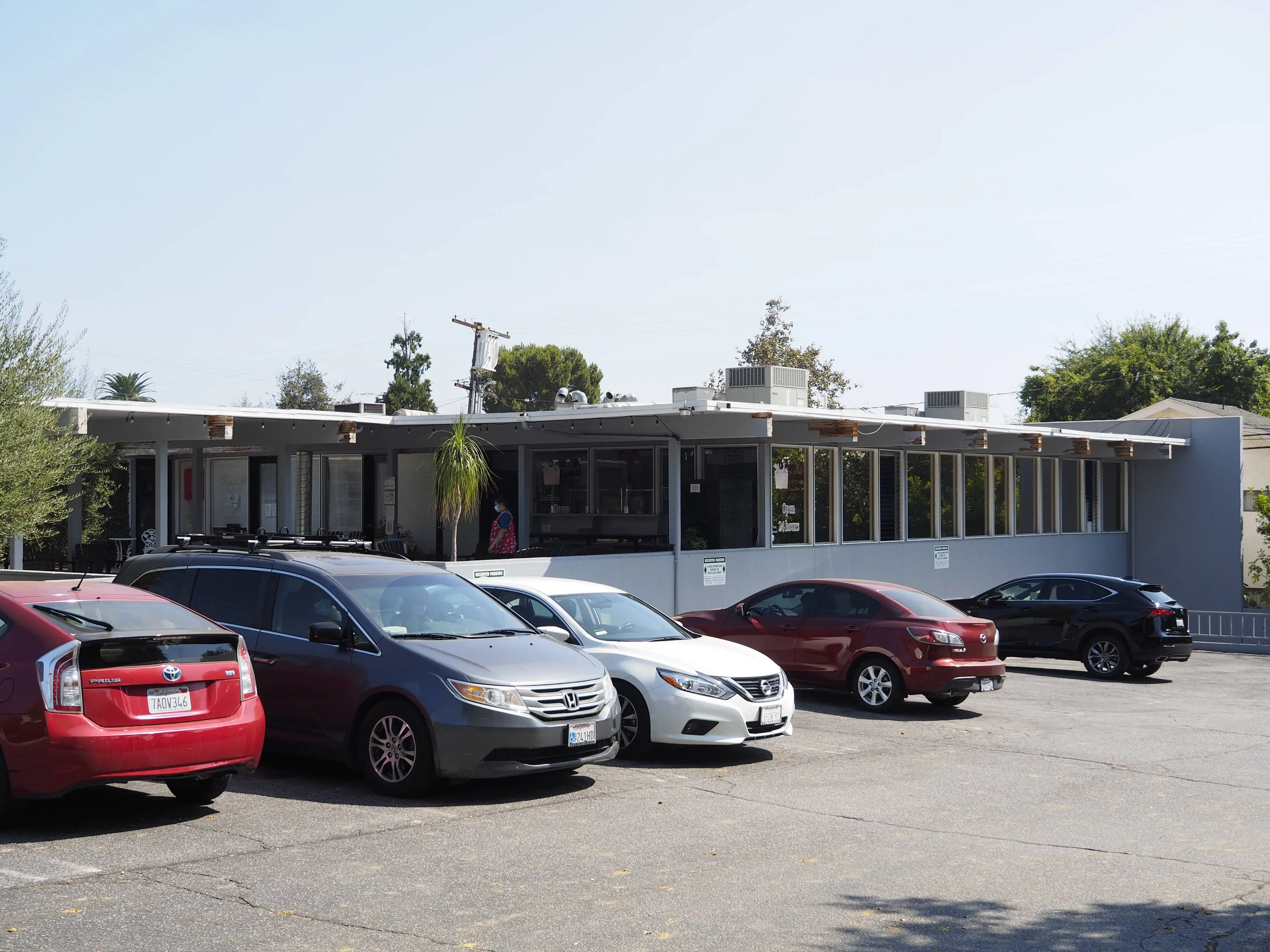 Sierra Madre Laundry - Image 14