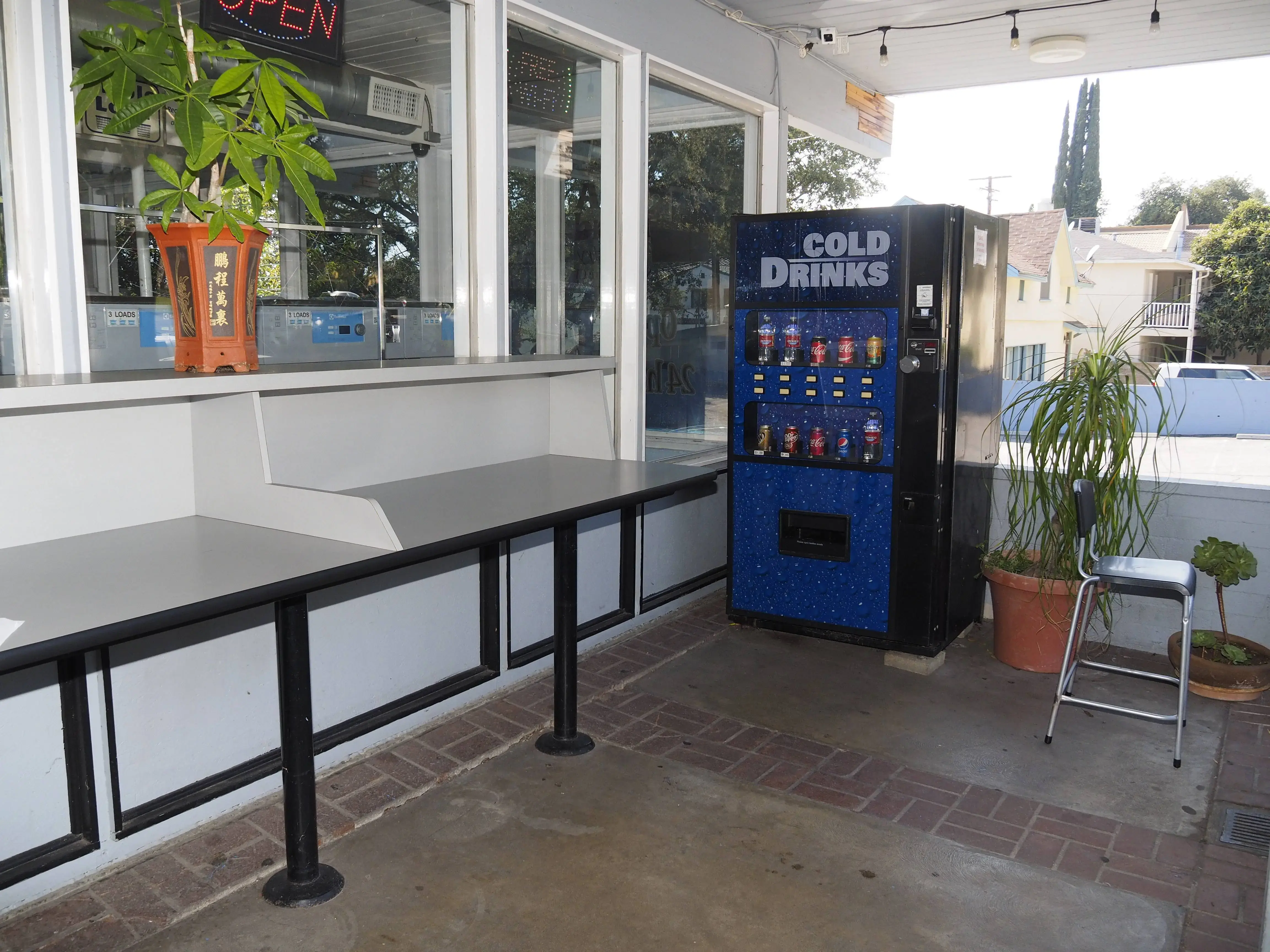 Sierra Madre Laundry - Image 9