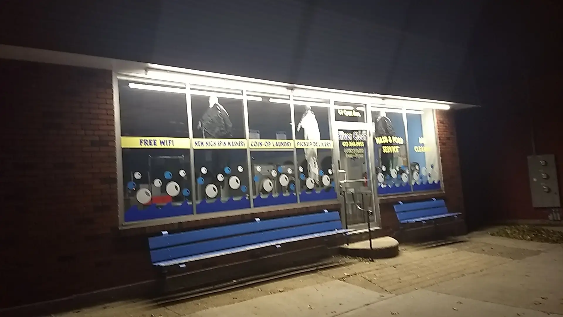 Silver Clean Laundromat thumbnail 10