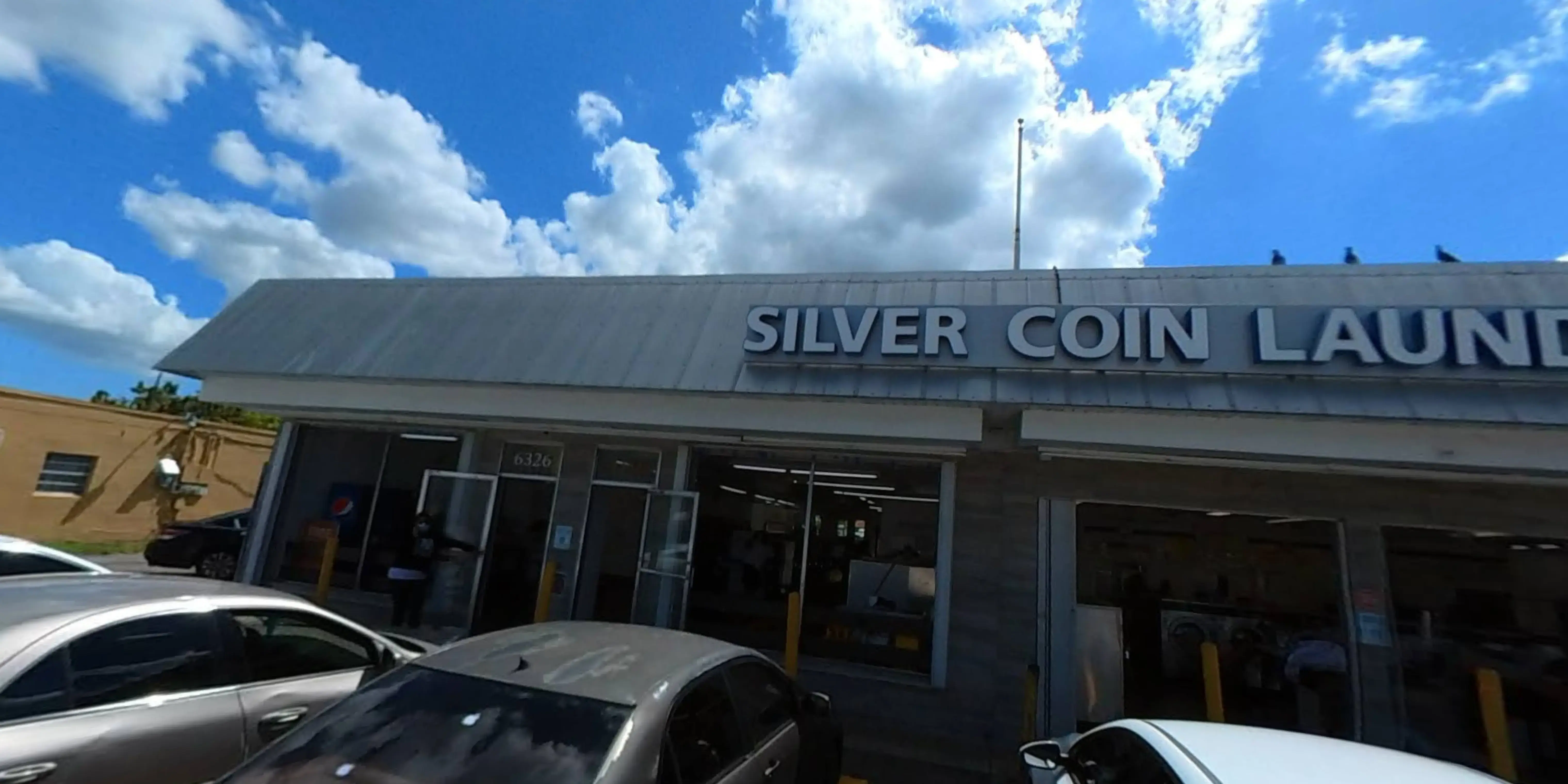 Silver Coin Laundromat - Image 3