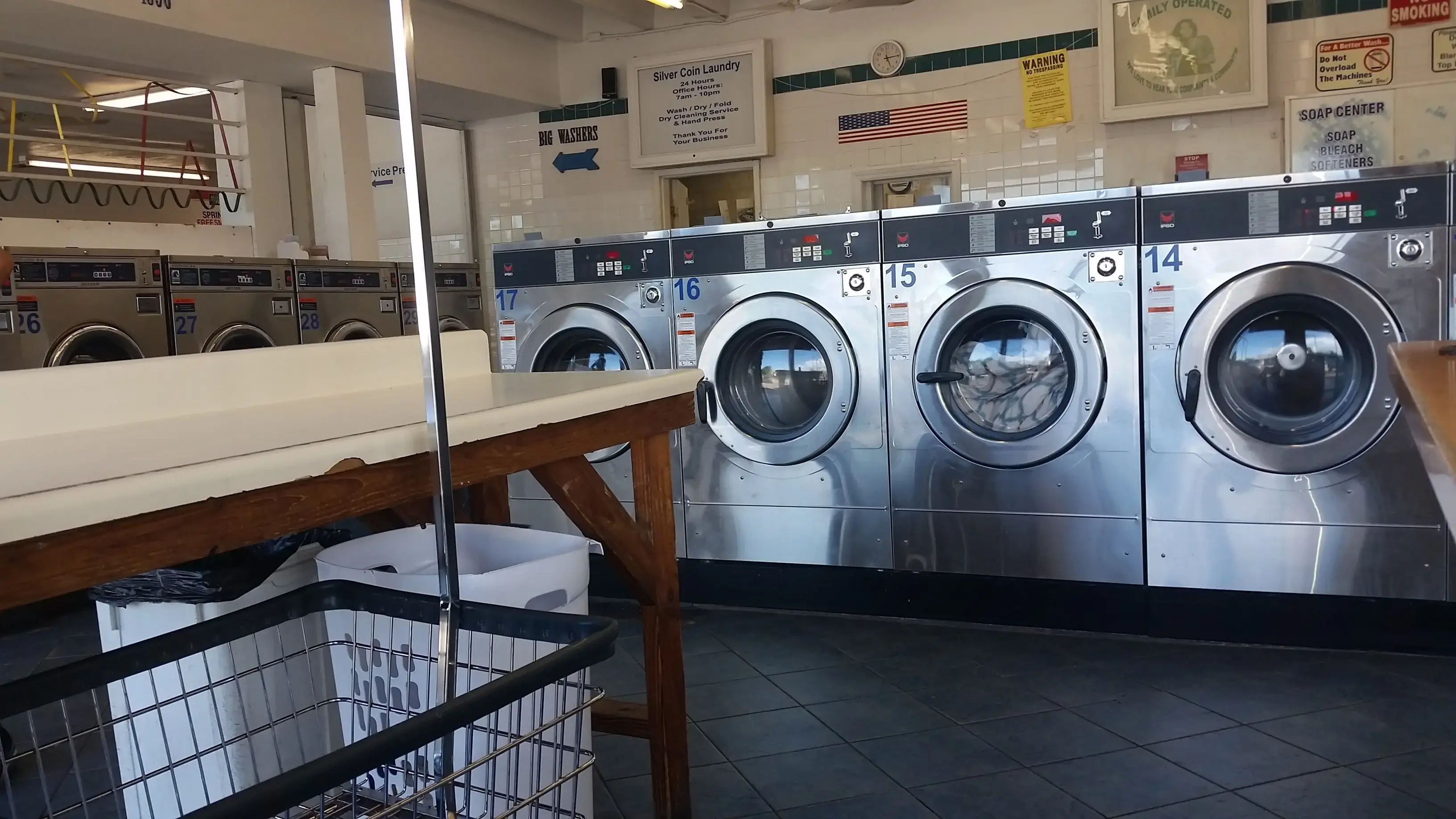 Silver Coin Laundromat - Image 4