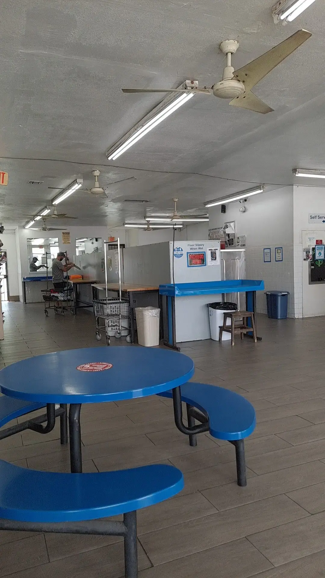 Silver Coin Laundromat - Image 11