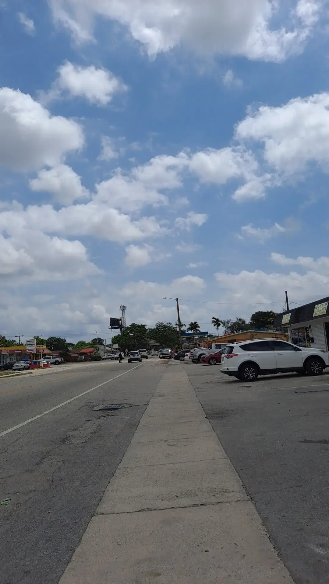 Silver Coin Laundromat thumbnail 5