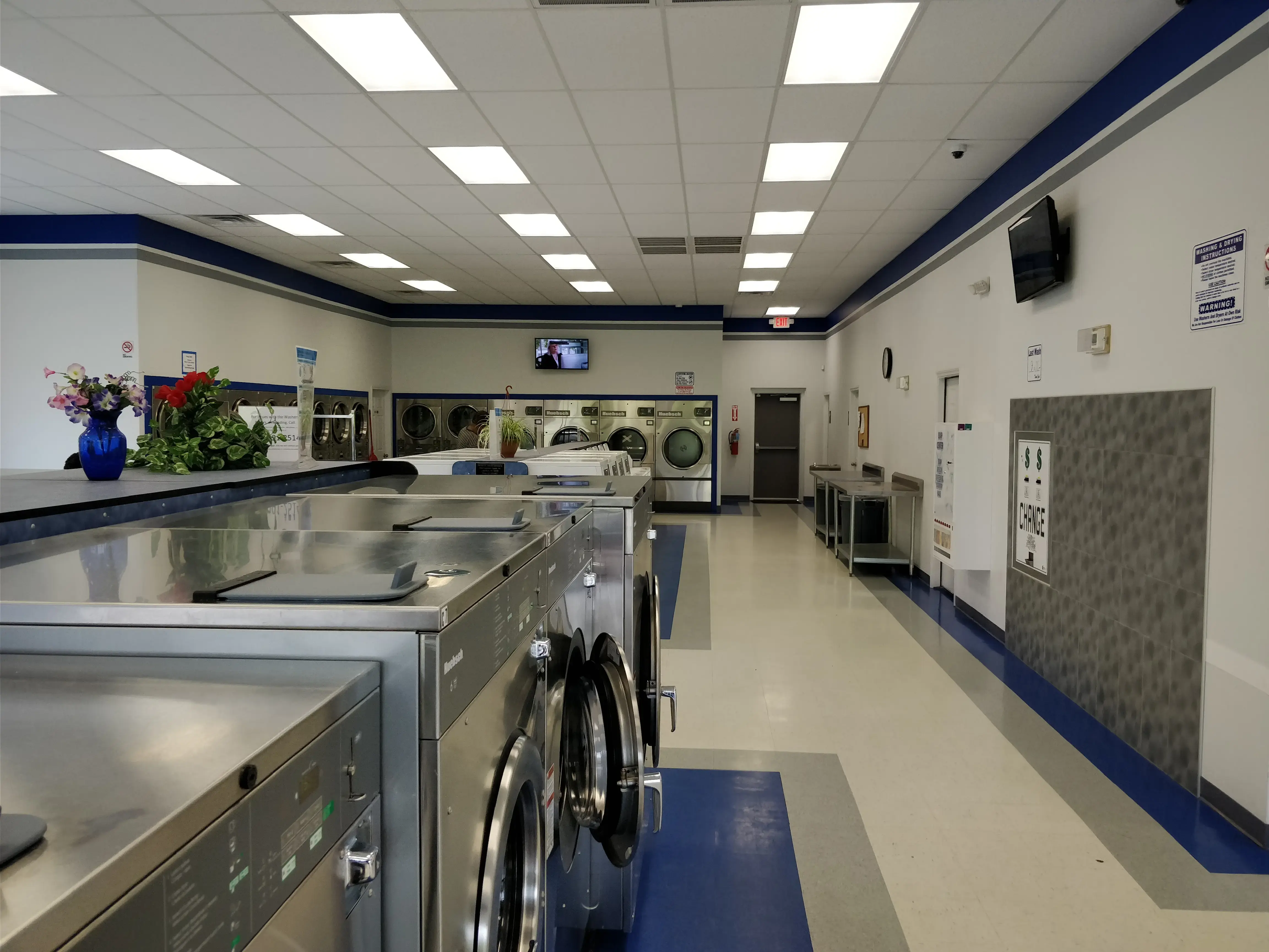 Silver Coin Laundry - Image 17