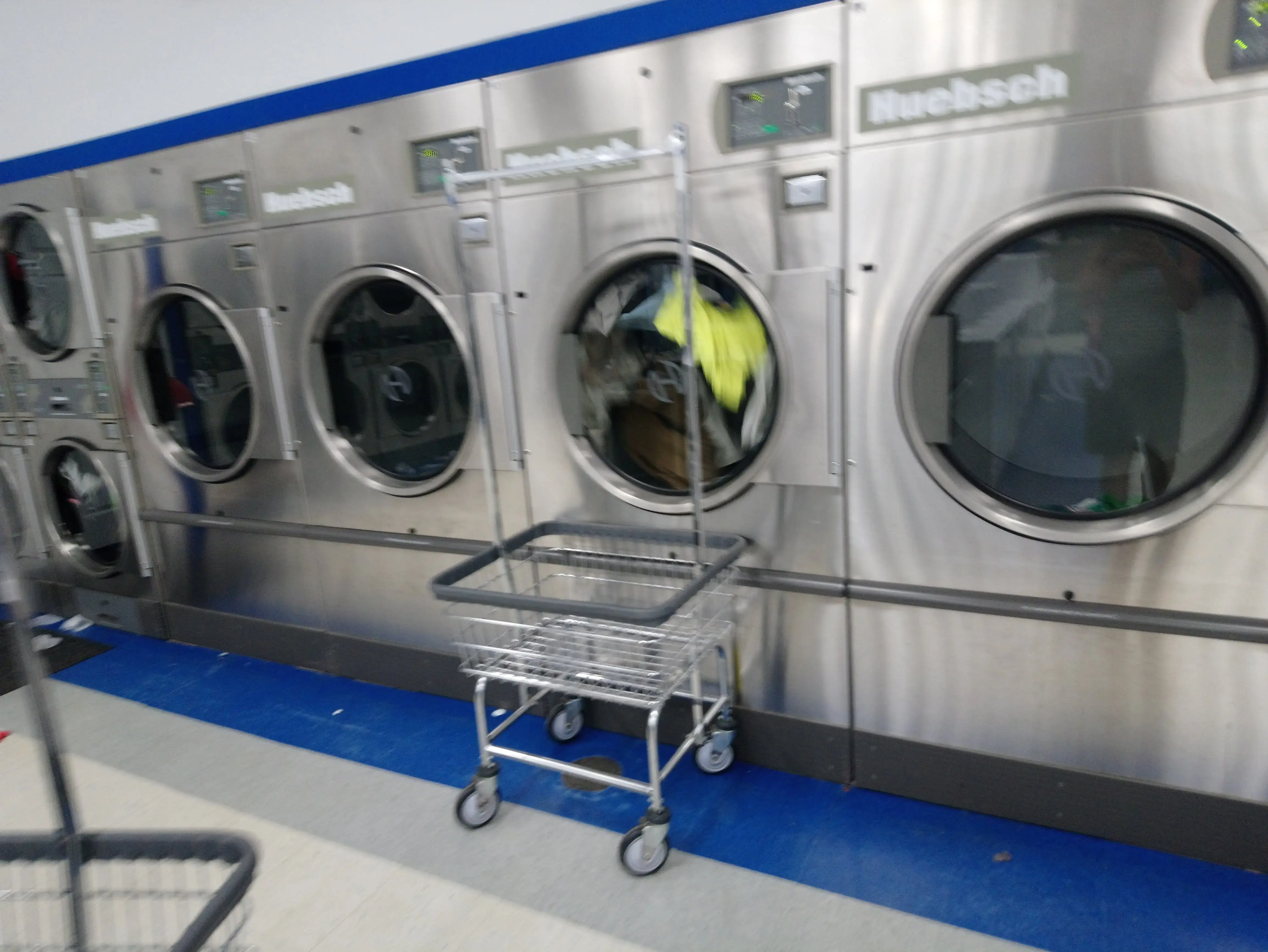 Silver Coin Laundry thumbnail 19