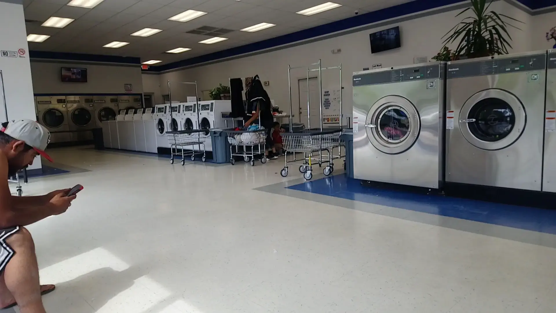 Silver Coin Laundry thumbnail 2