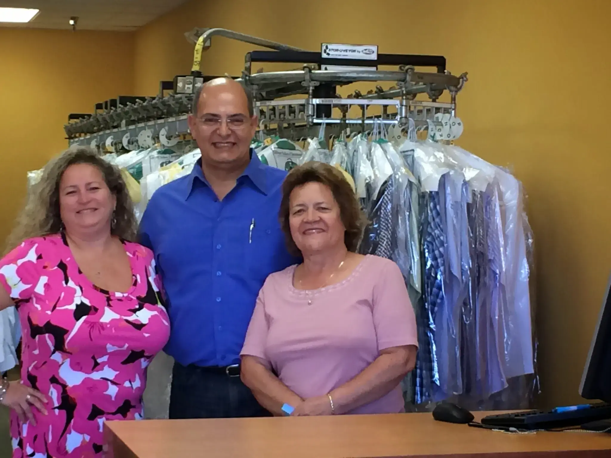 Silver Isles Cleaners @ Countryside Shops thumbnail 17