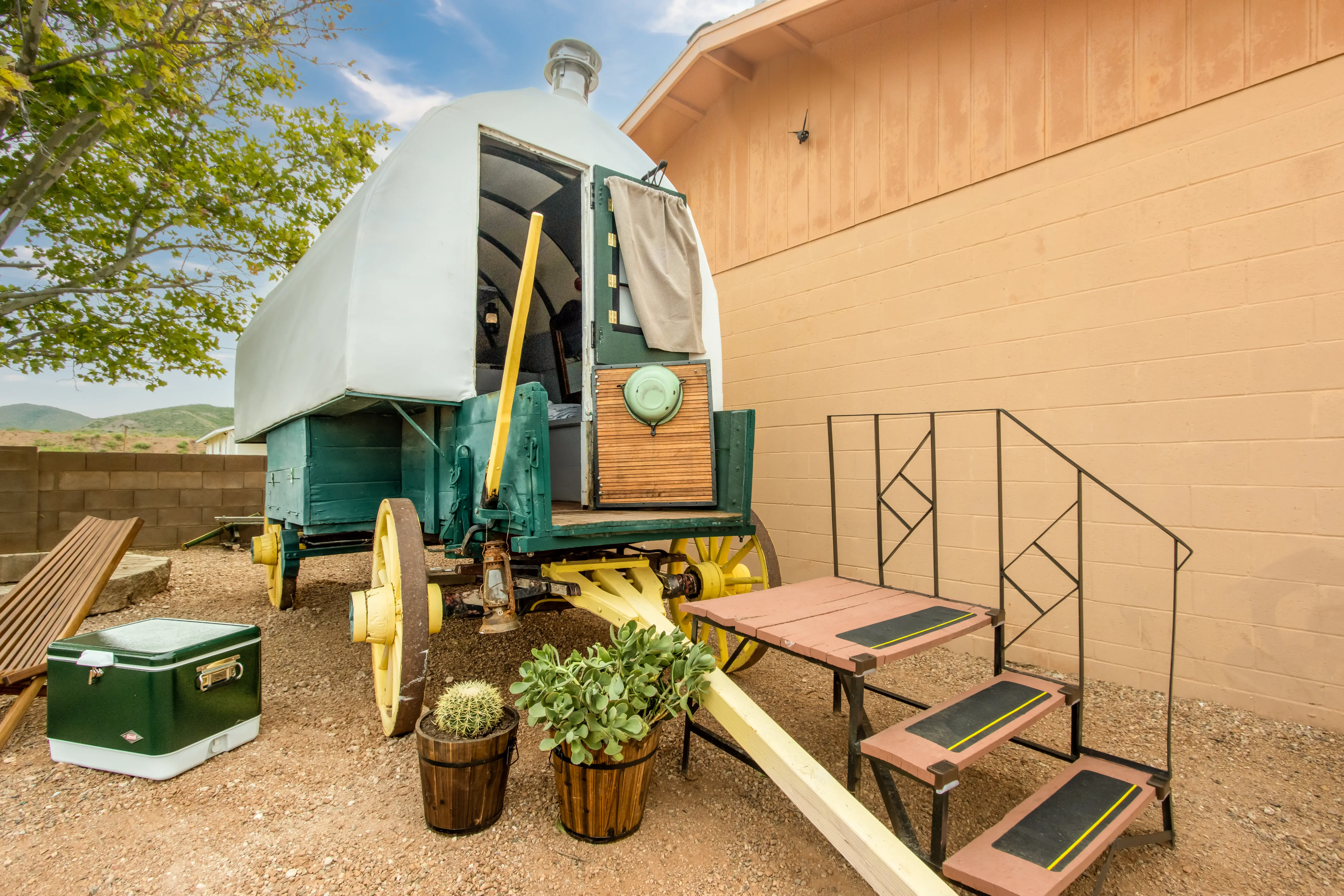 Silverbelt Stays & Laundromat - Image 8