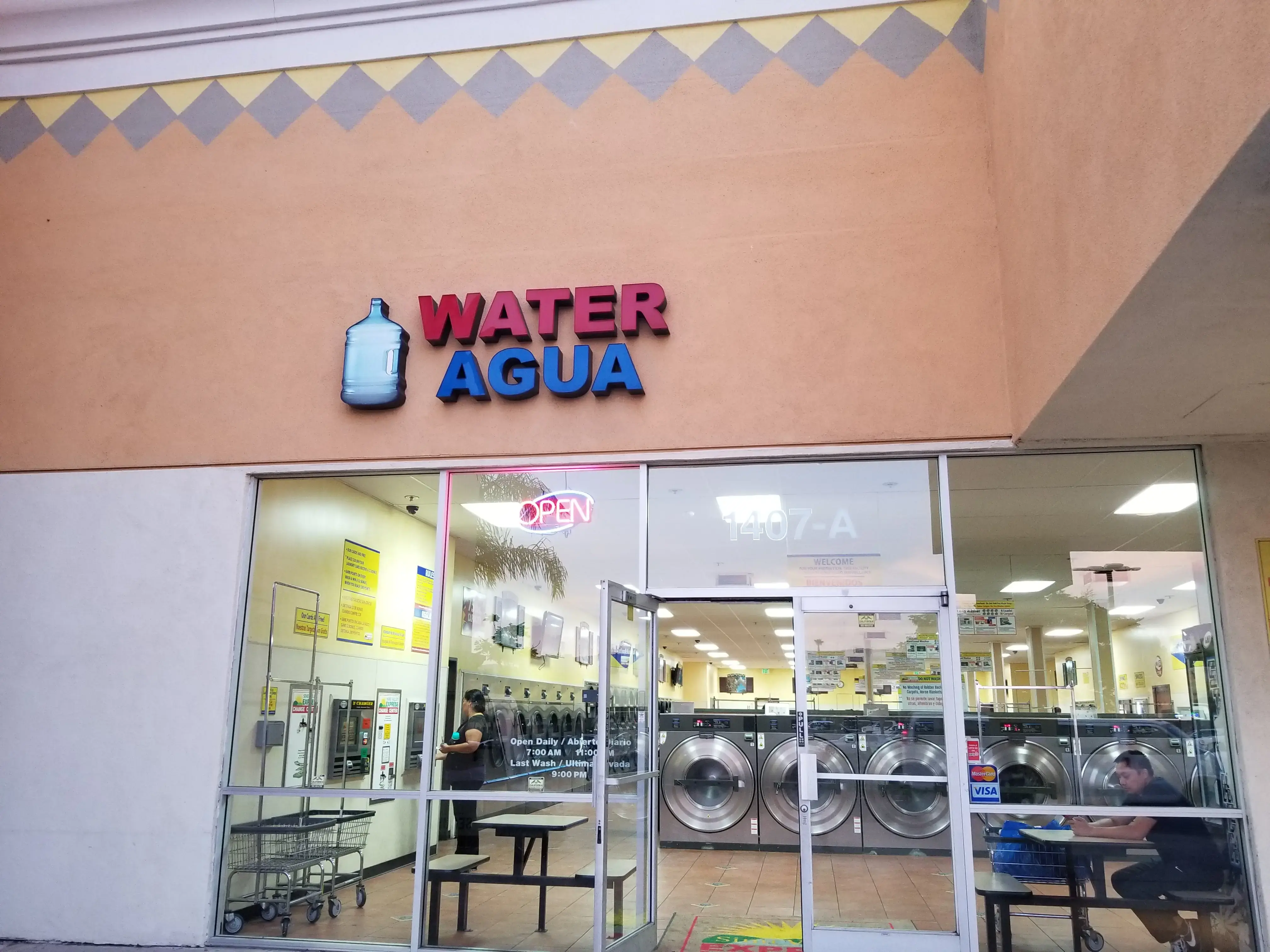 Simi Valley Laundry - Image 9