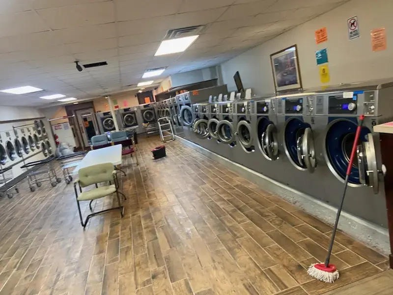 Simington Cleaners and Laundromat - Image 15