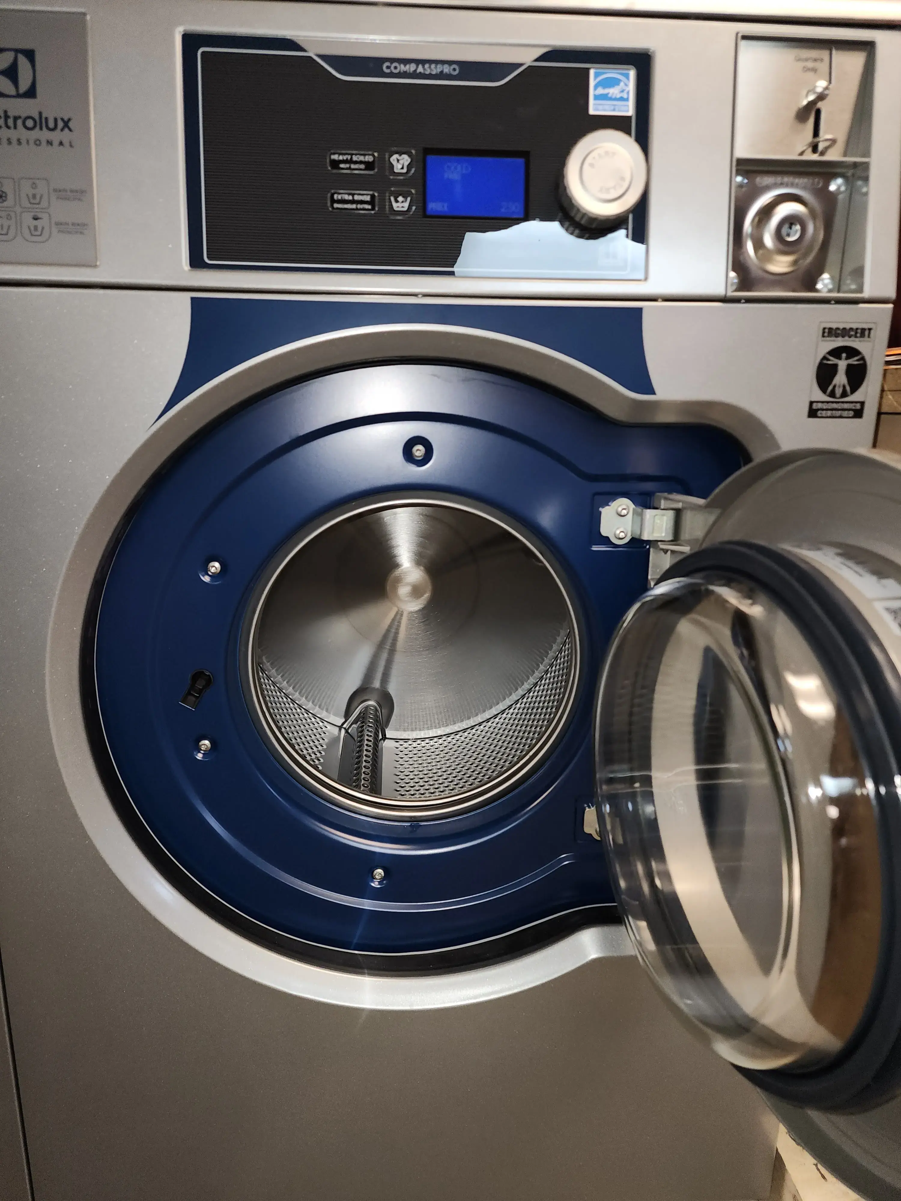 Simington Cleaners and Laundromat - Image 5