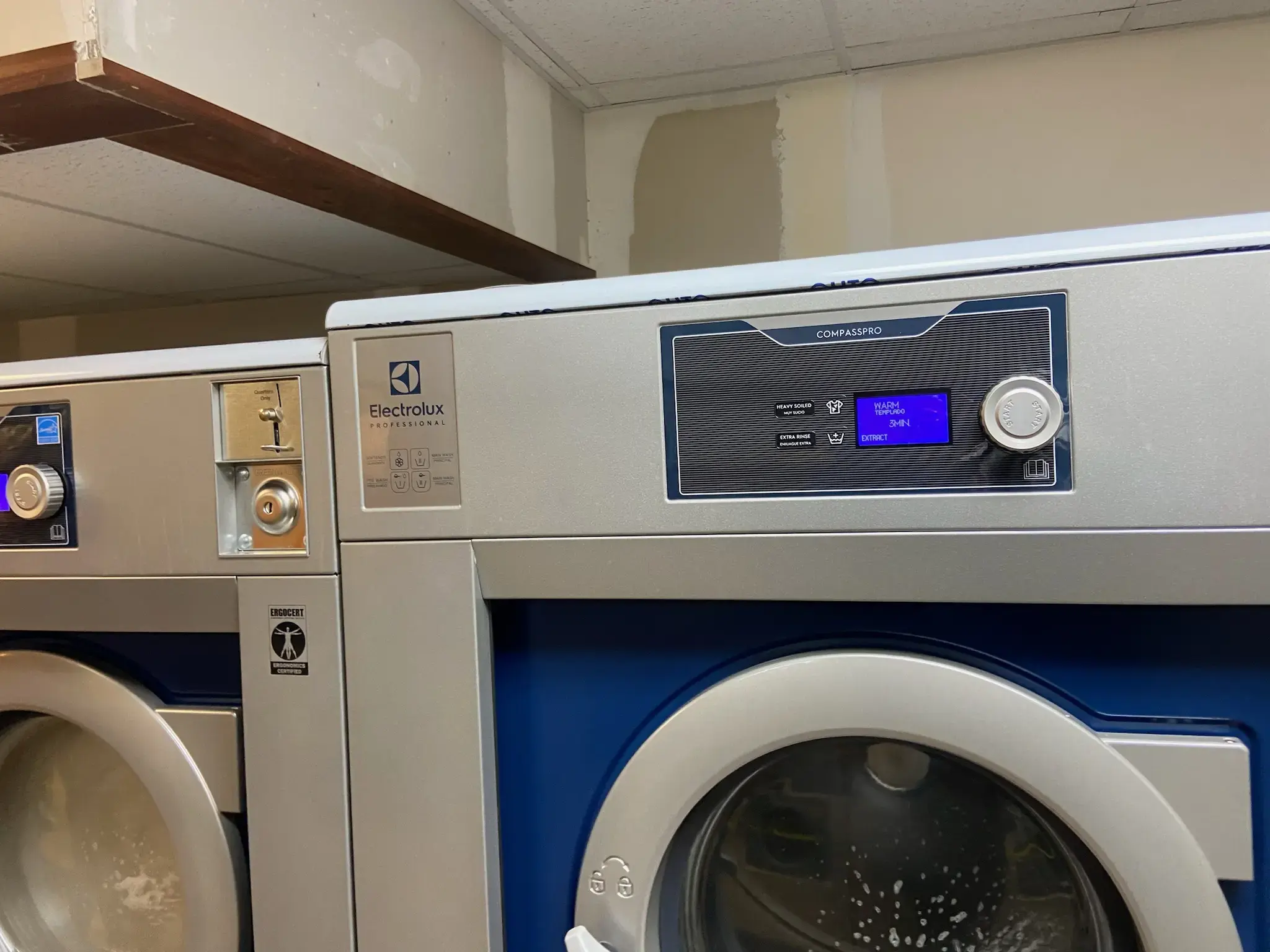 Simington Cleaners and Laundromat - Image 16