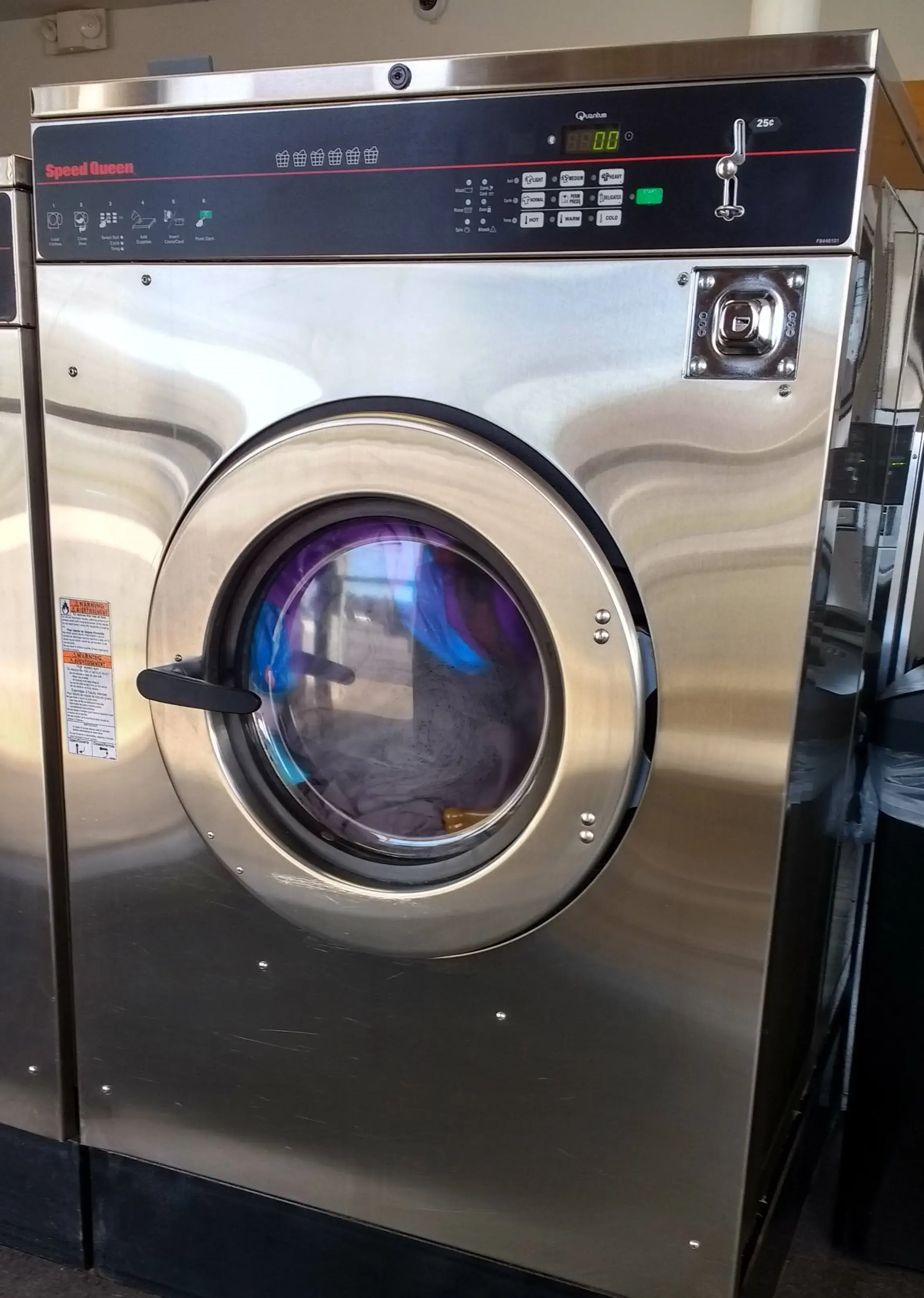 Simply Clean Laundromat - Image 15