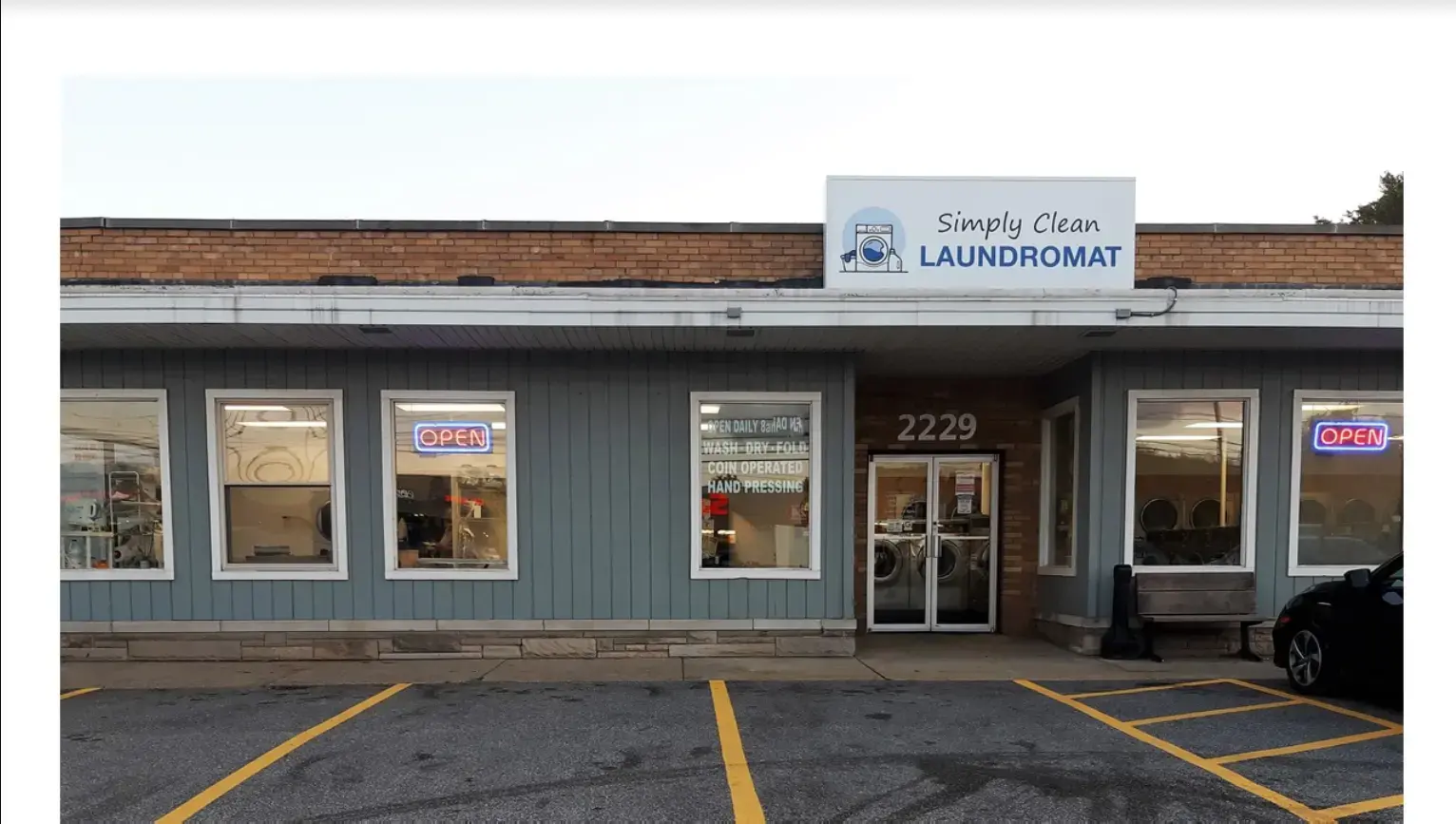 Simply Clean Laundromat thumbnail 1