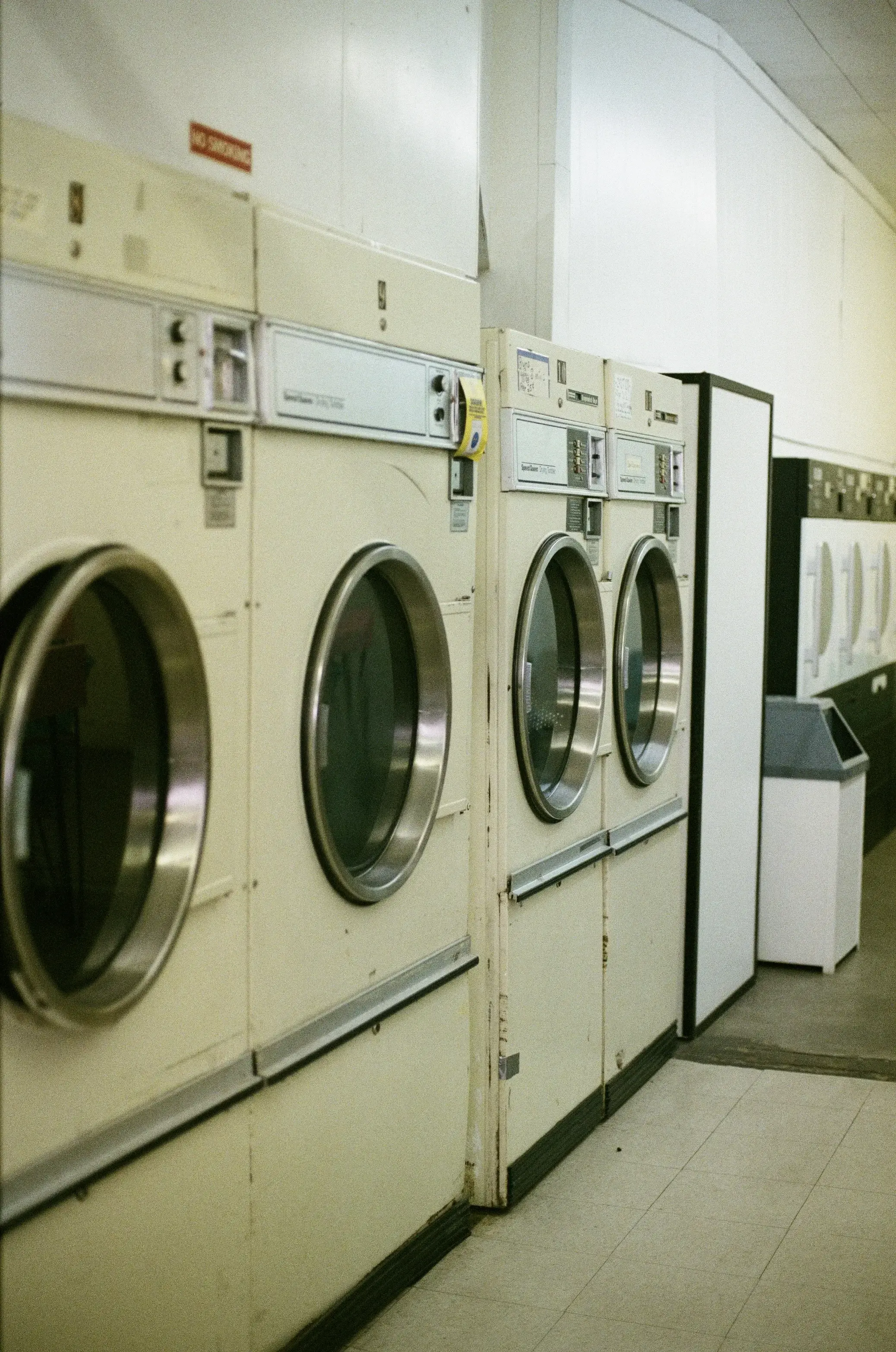 Sir Suds Laundry Co. thumbnail 10