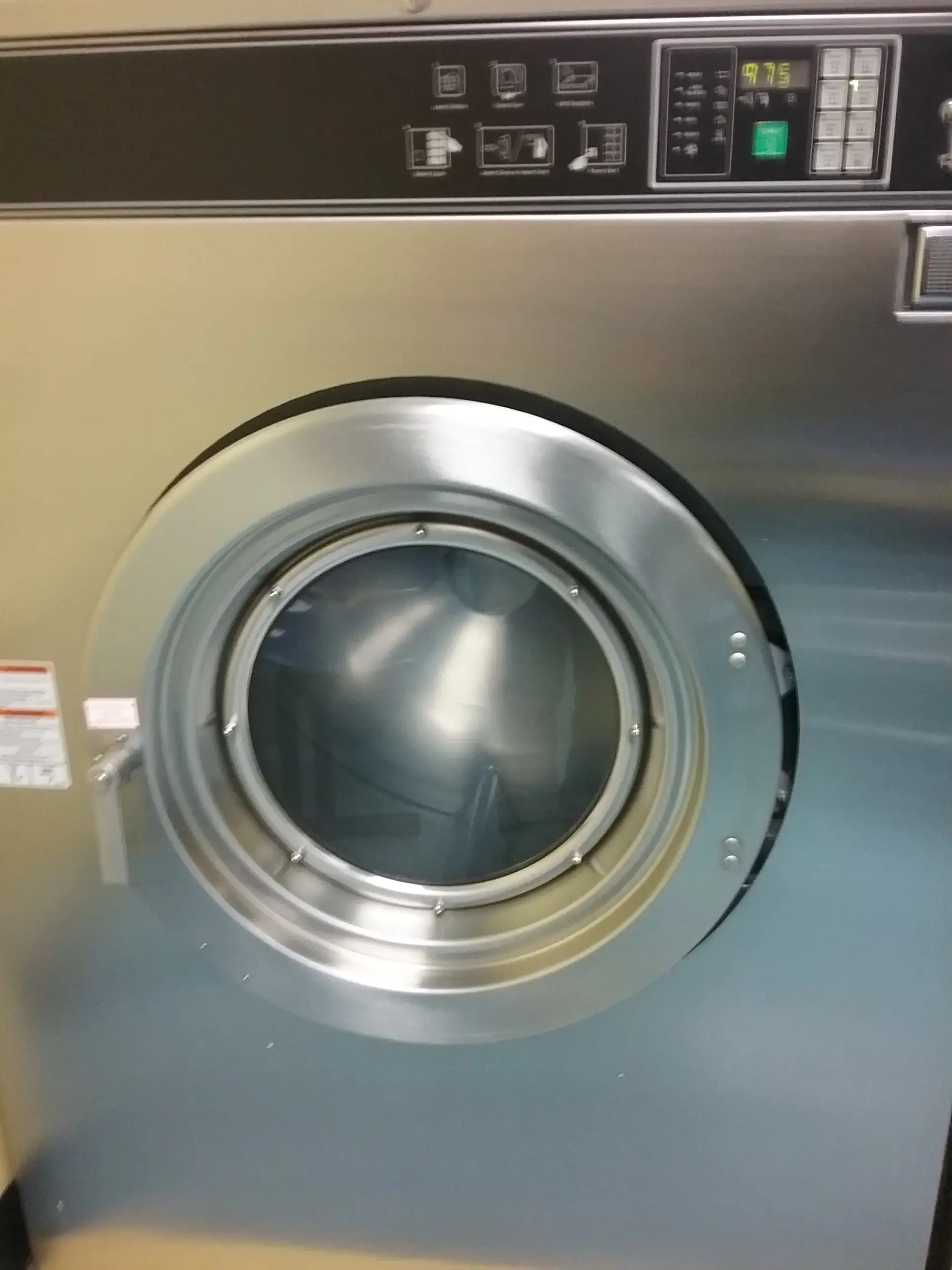 Sister's Coin Laundry thumbnail 12