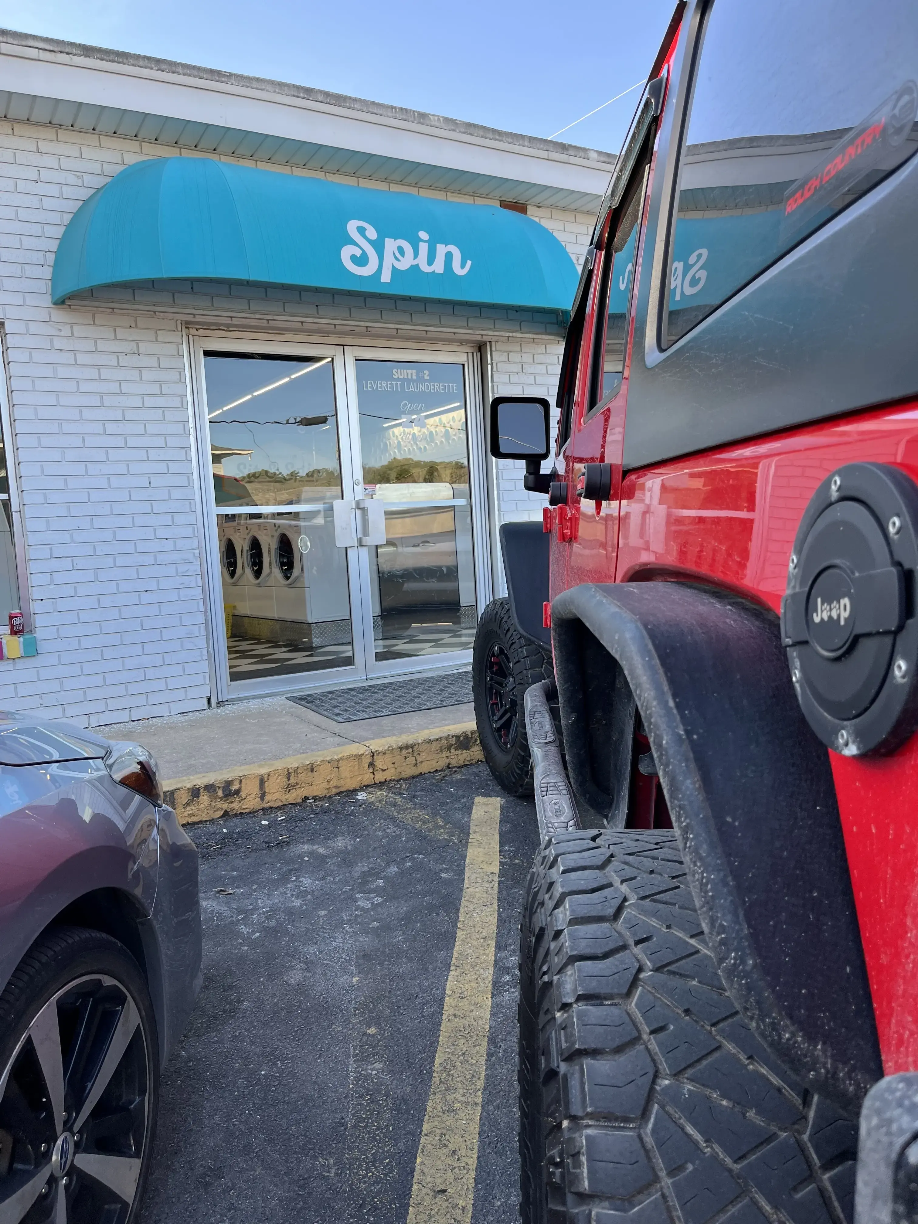 Sit & Spin - Image 18