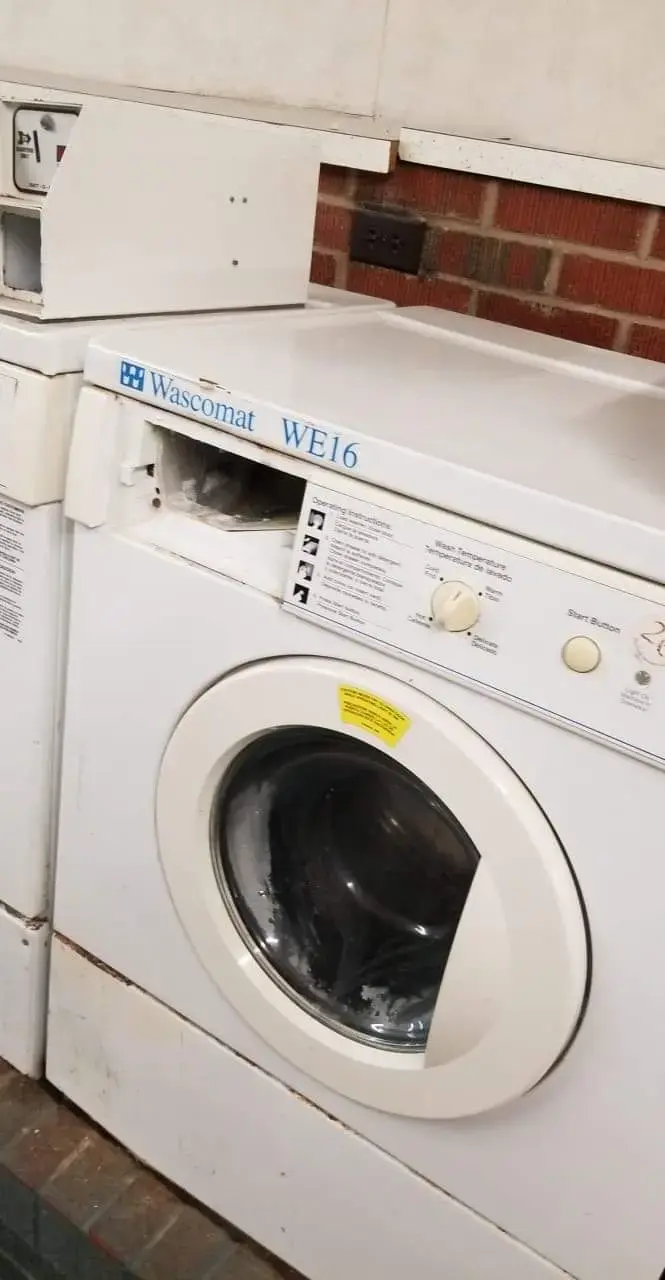 Sky Plaza Laundromat thumbnail 5