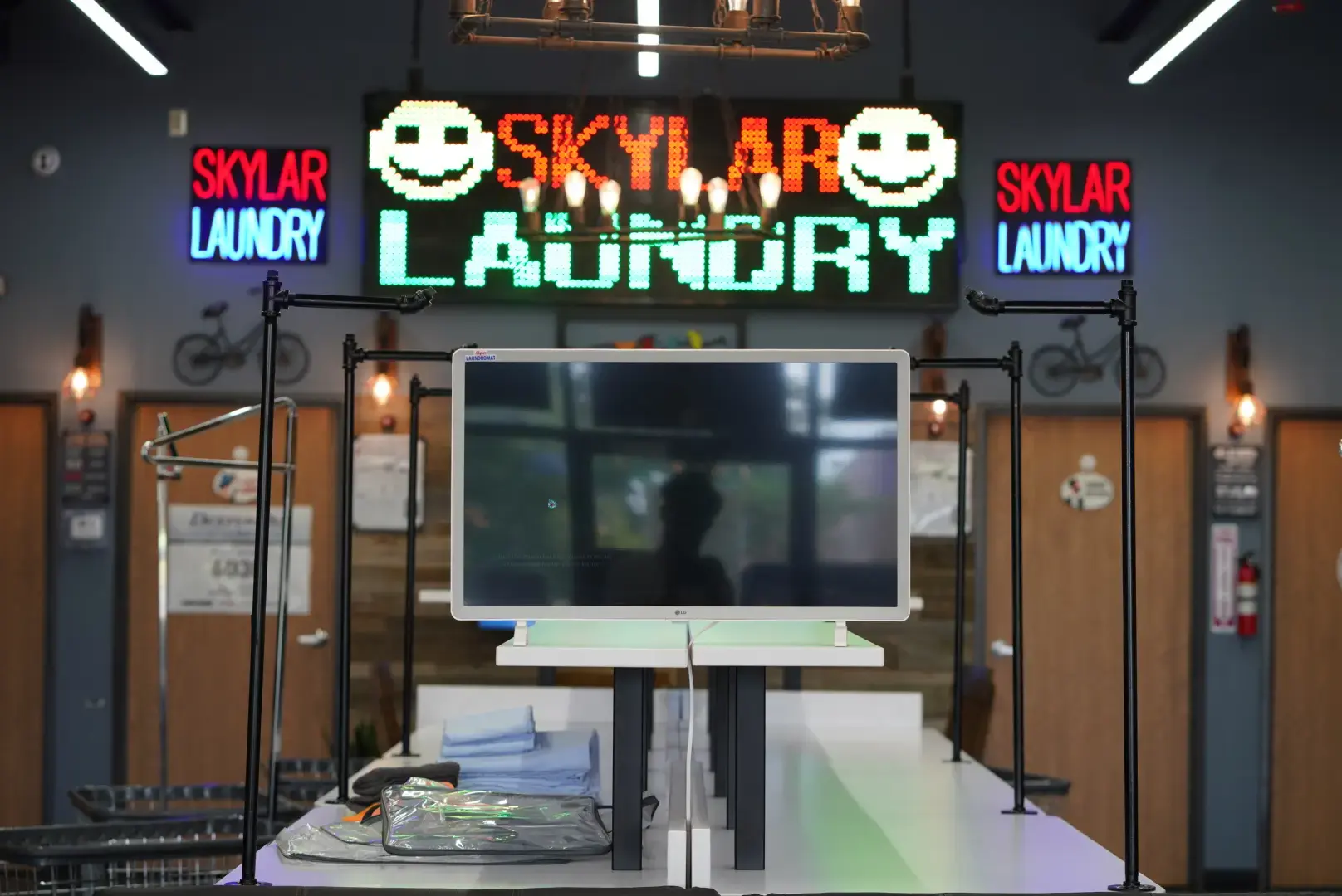 Skylar Laundromat (Commerce, MI) thumbnail 13
