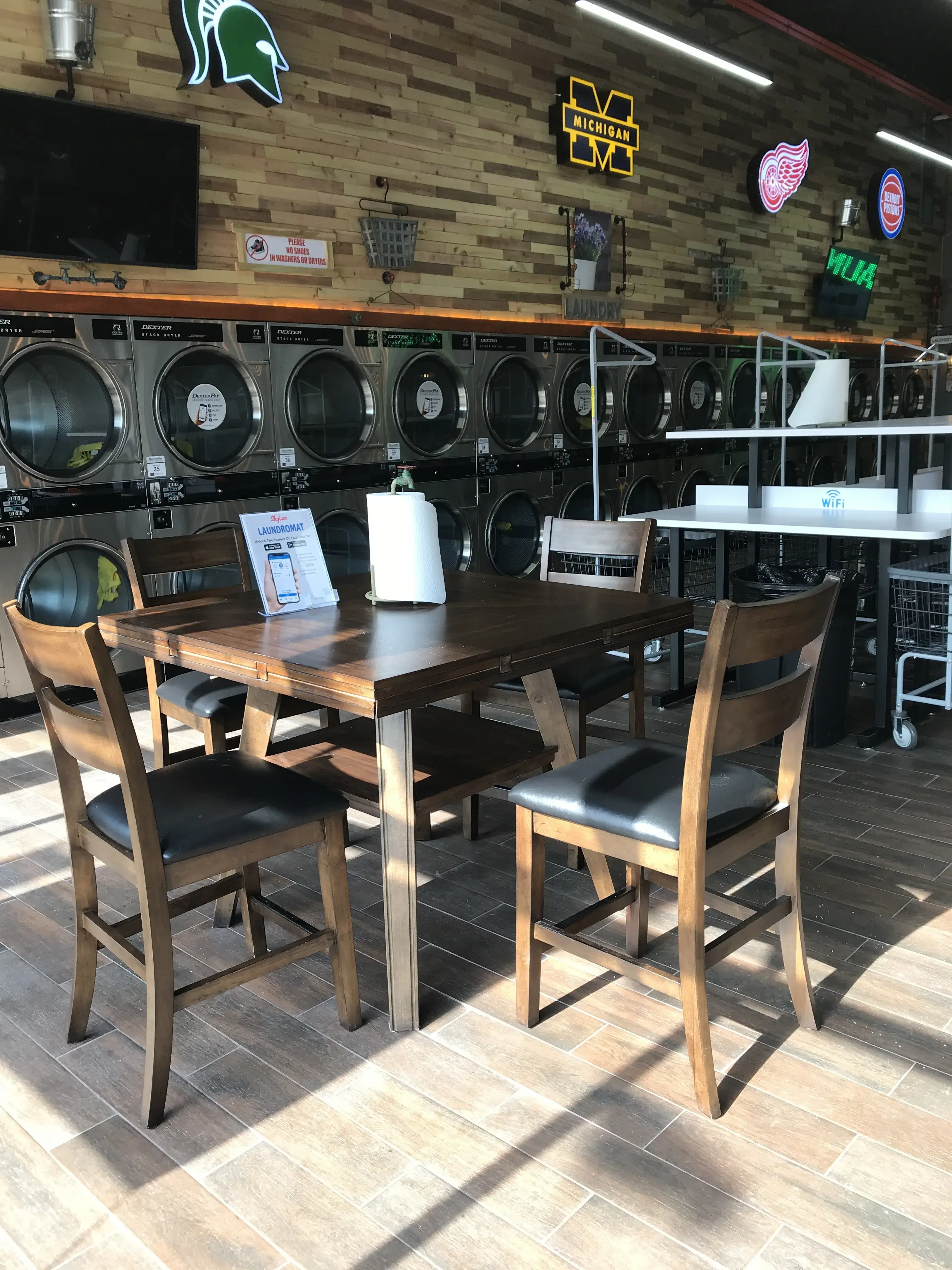 Skylar Laundromat (Dearborn Heights) - Image 13