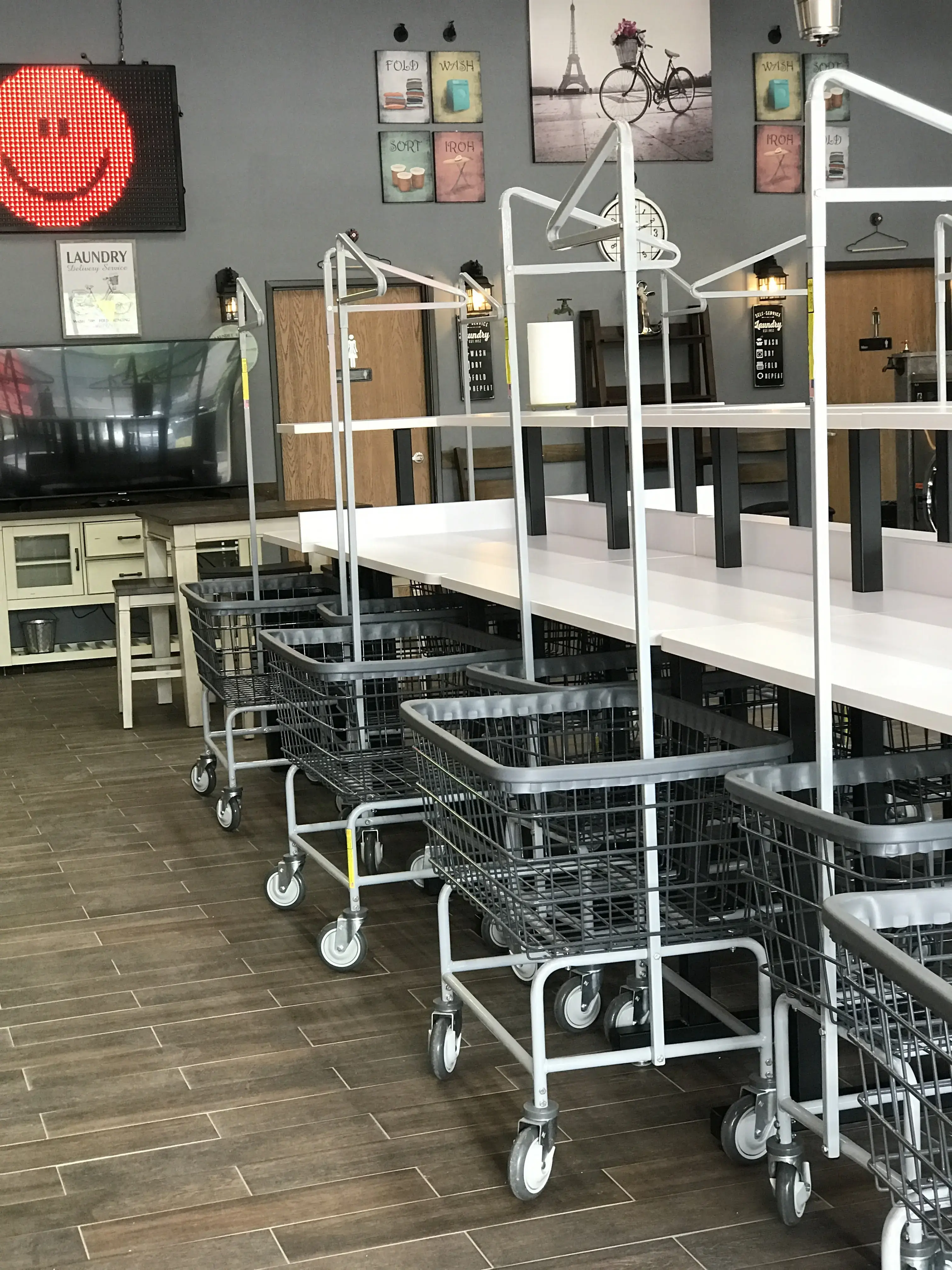 Skylar Laundromat (Dearborn Heights) - Image 20