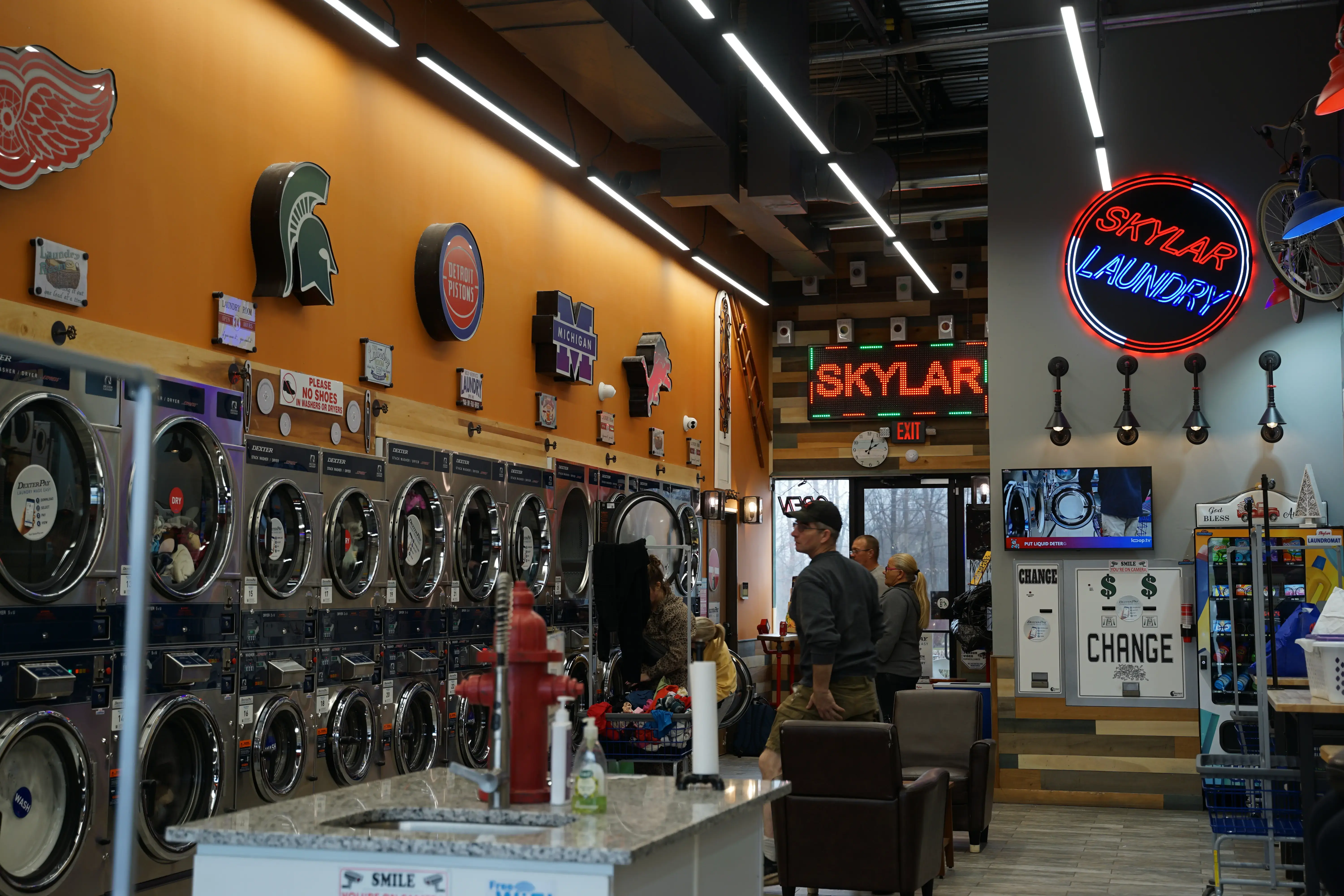 Skylar Laundromat (Lake Orion) thumbnail 3