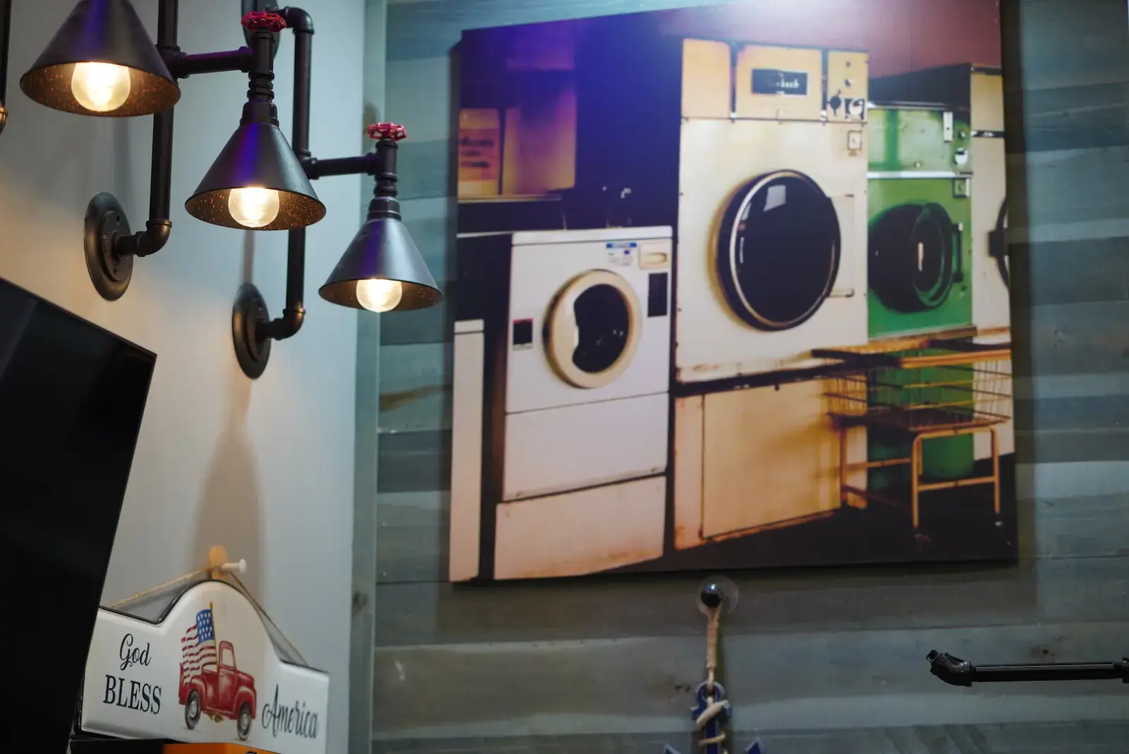 Skylar Laundromat (Lake Orion) - Image 18