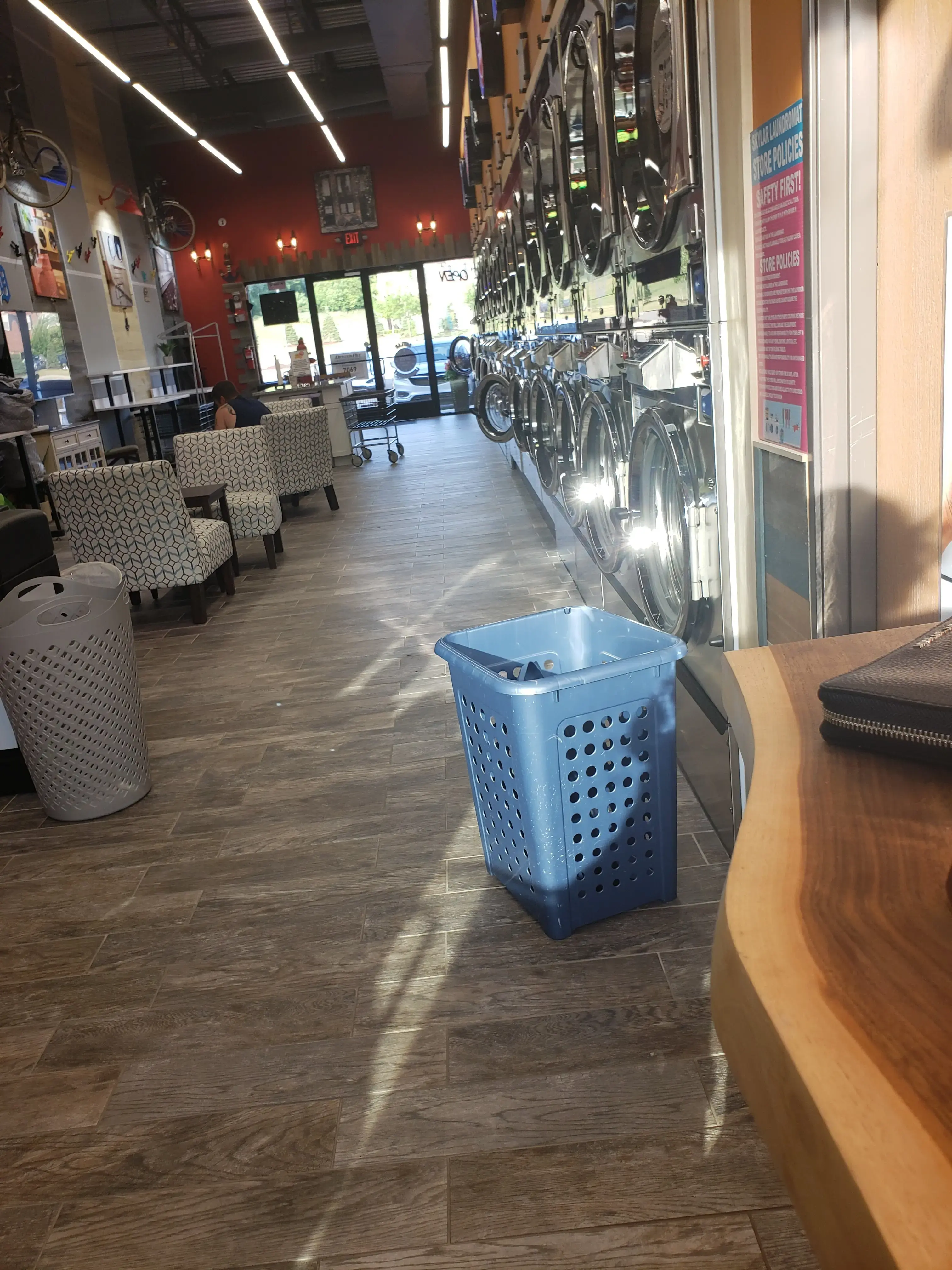 Skylar Laundromat (Lake Orion) - Image 10