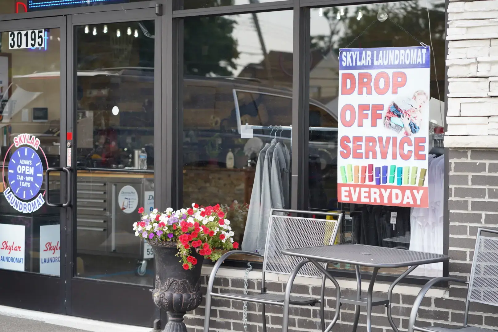 Skylar Laundromat (Madison Heights) thumbnail 17