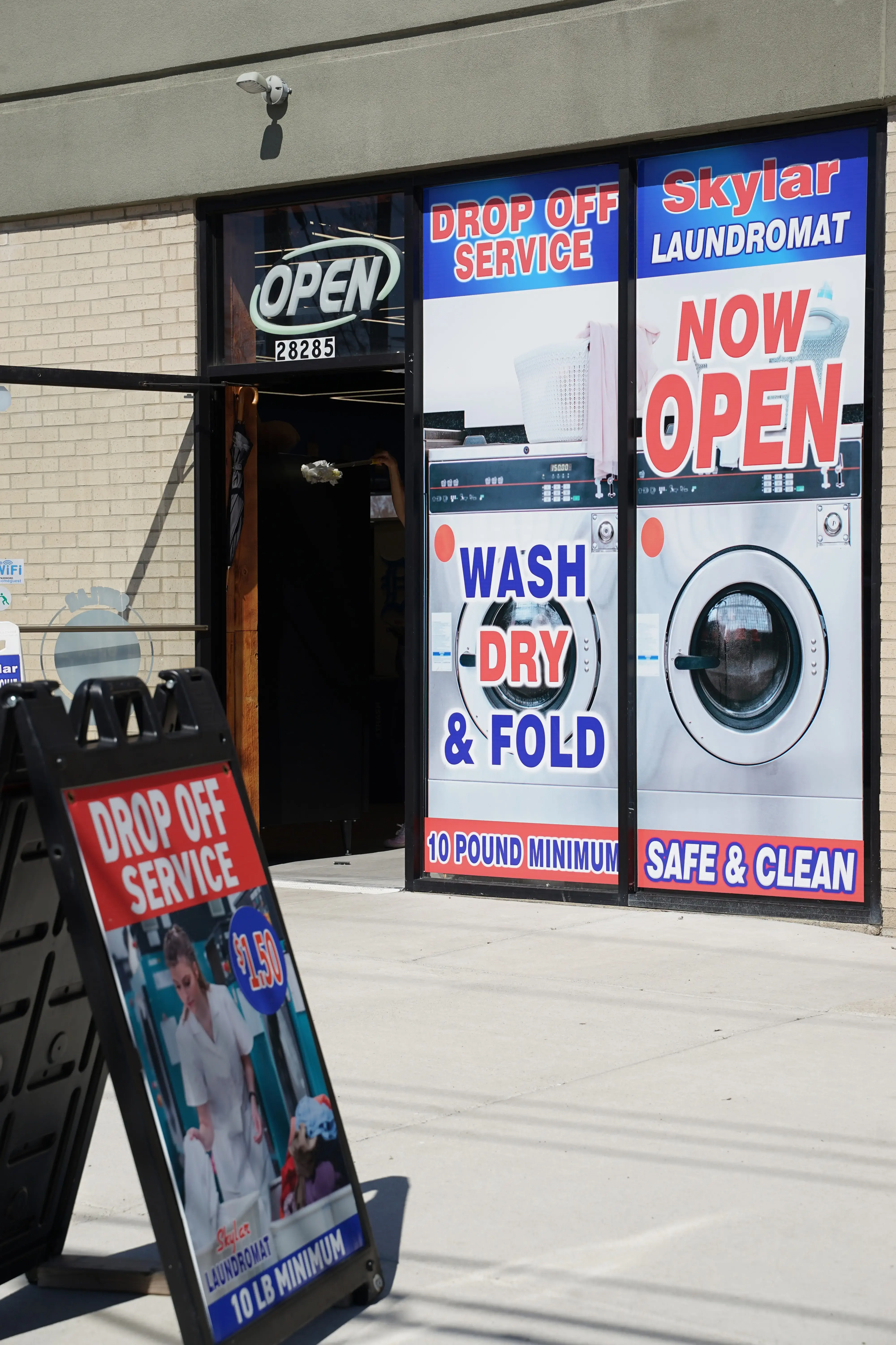 Skylar Laundromat of Berkley thumbnail 8