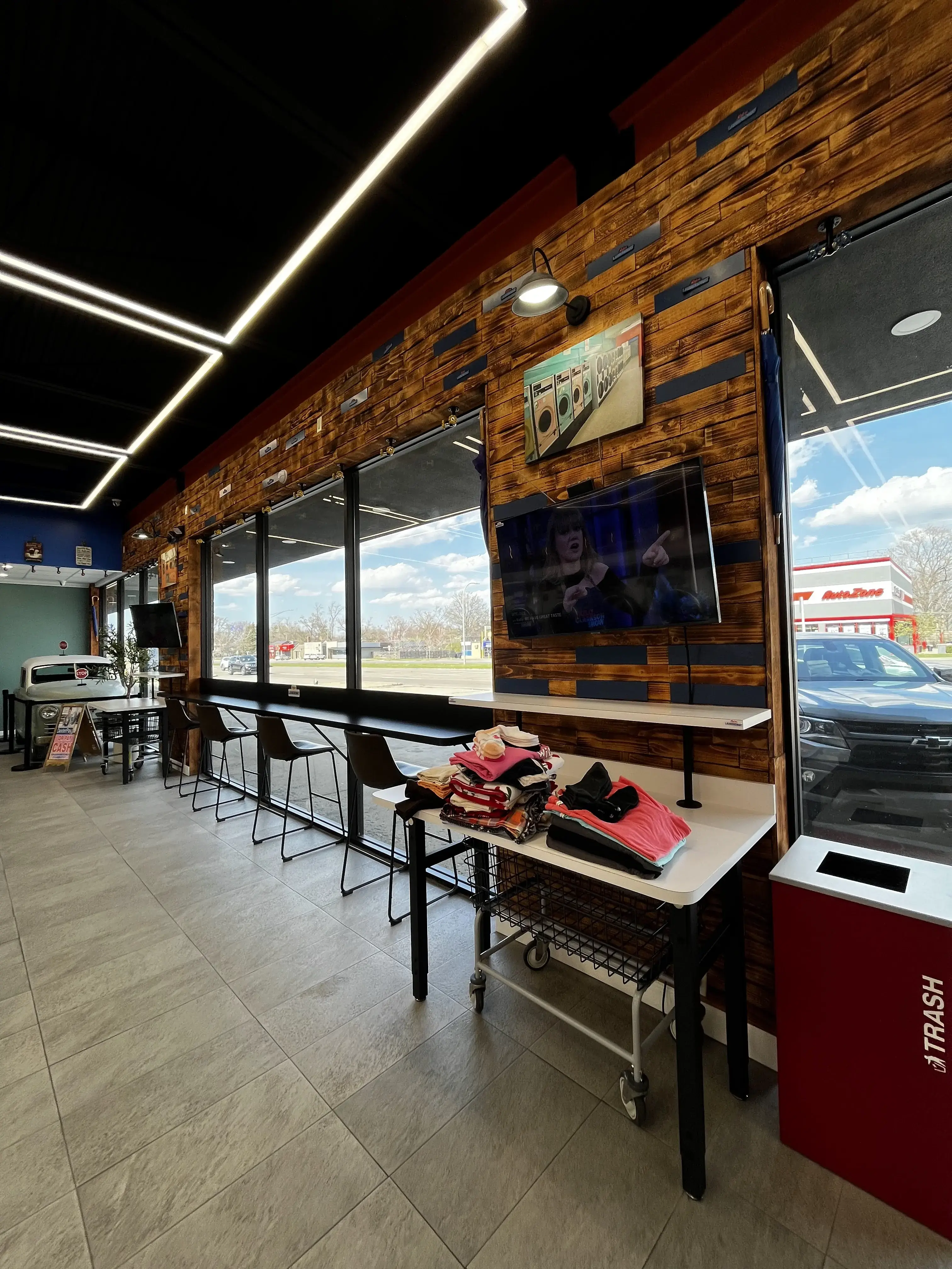 Skylar Laundromat of Berkley - Image 16