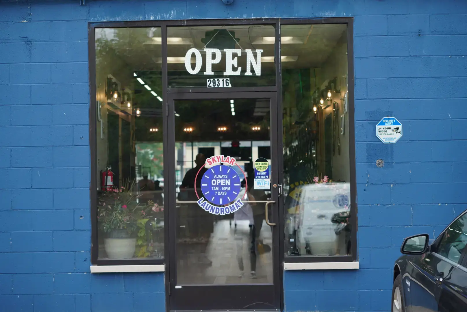 Skylar Laundromat of Farmington Hills - Image 14