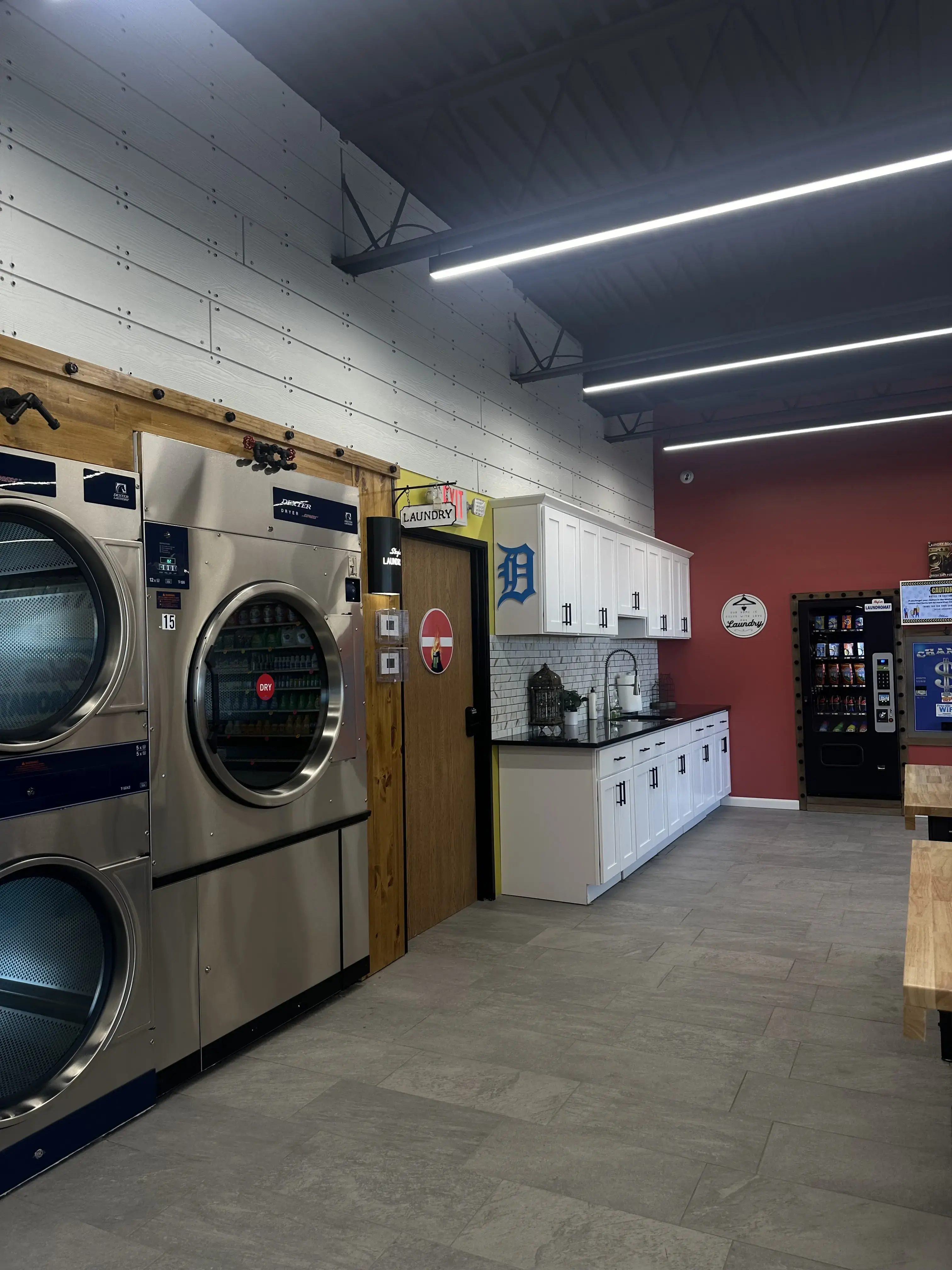 Skylar Laundromat of Inkster - Image 3