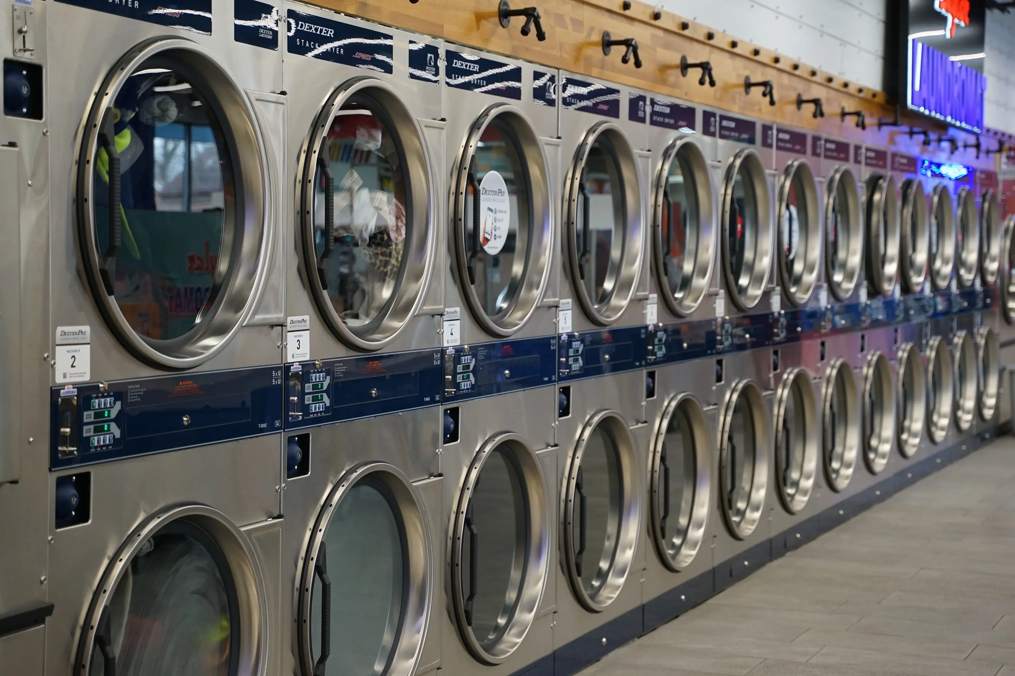 Skylar Laundromat of Inkster - Image 17