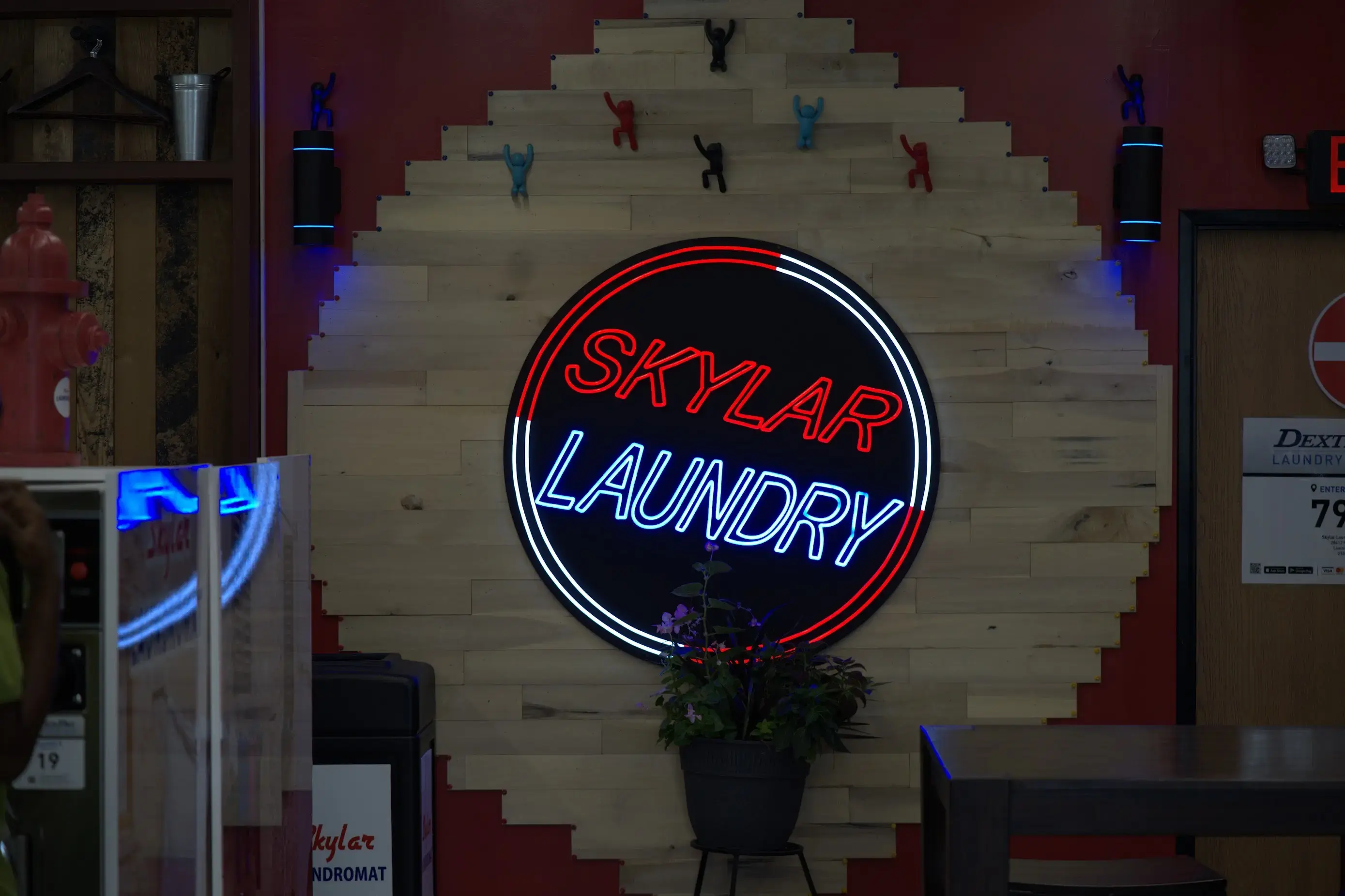 Skylar Laundromat of Livonia (5 mile) thumbnail 6