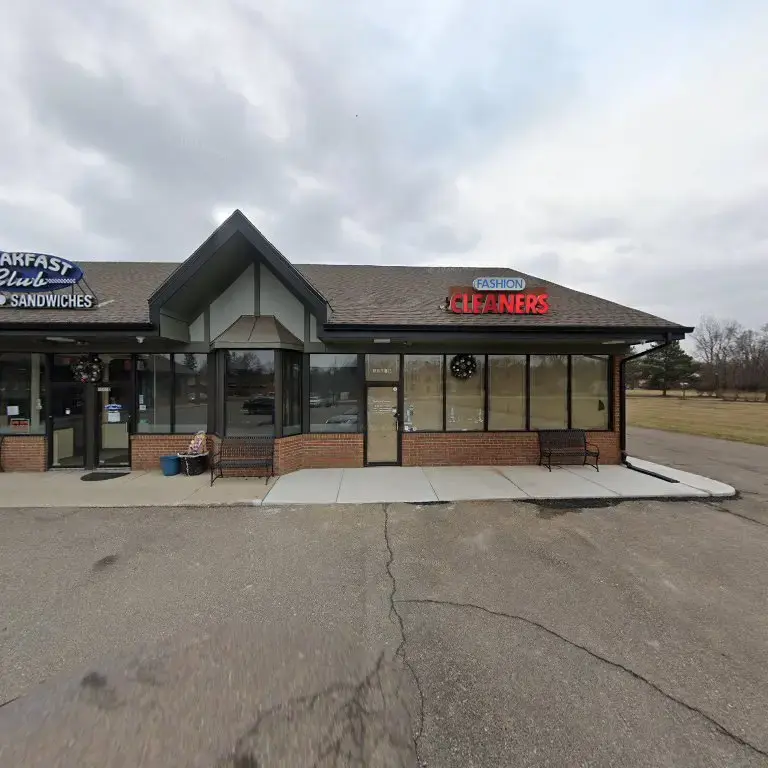 Skylar Laundromat of Livonia (7 Mile) thumbnail 18