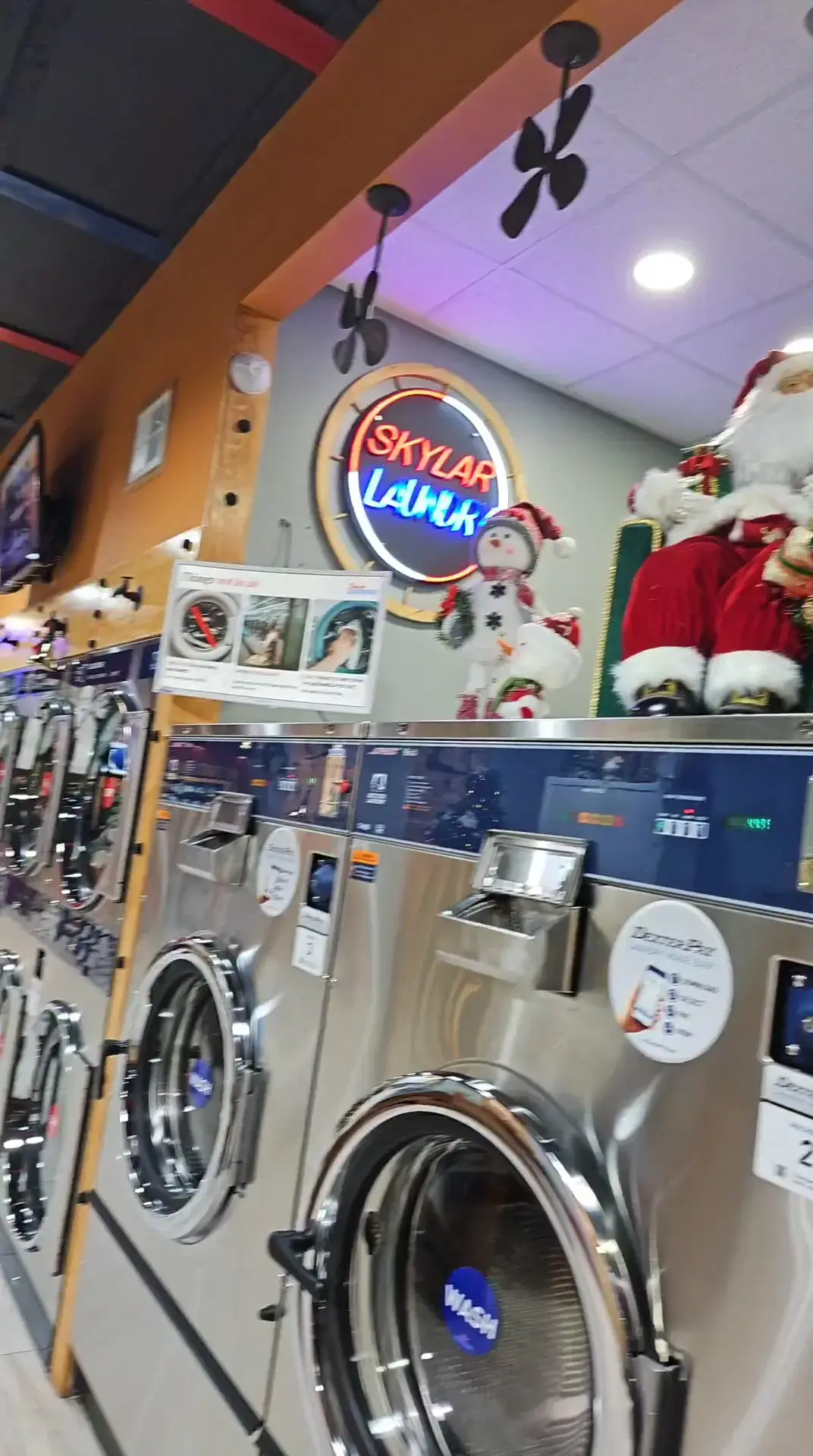 Skylar Laundromat of Livonia (7 Mile) - Image 2