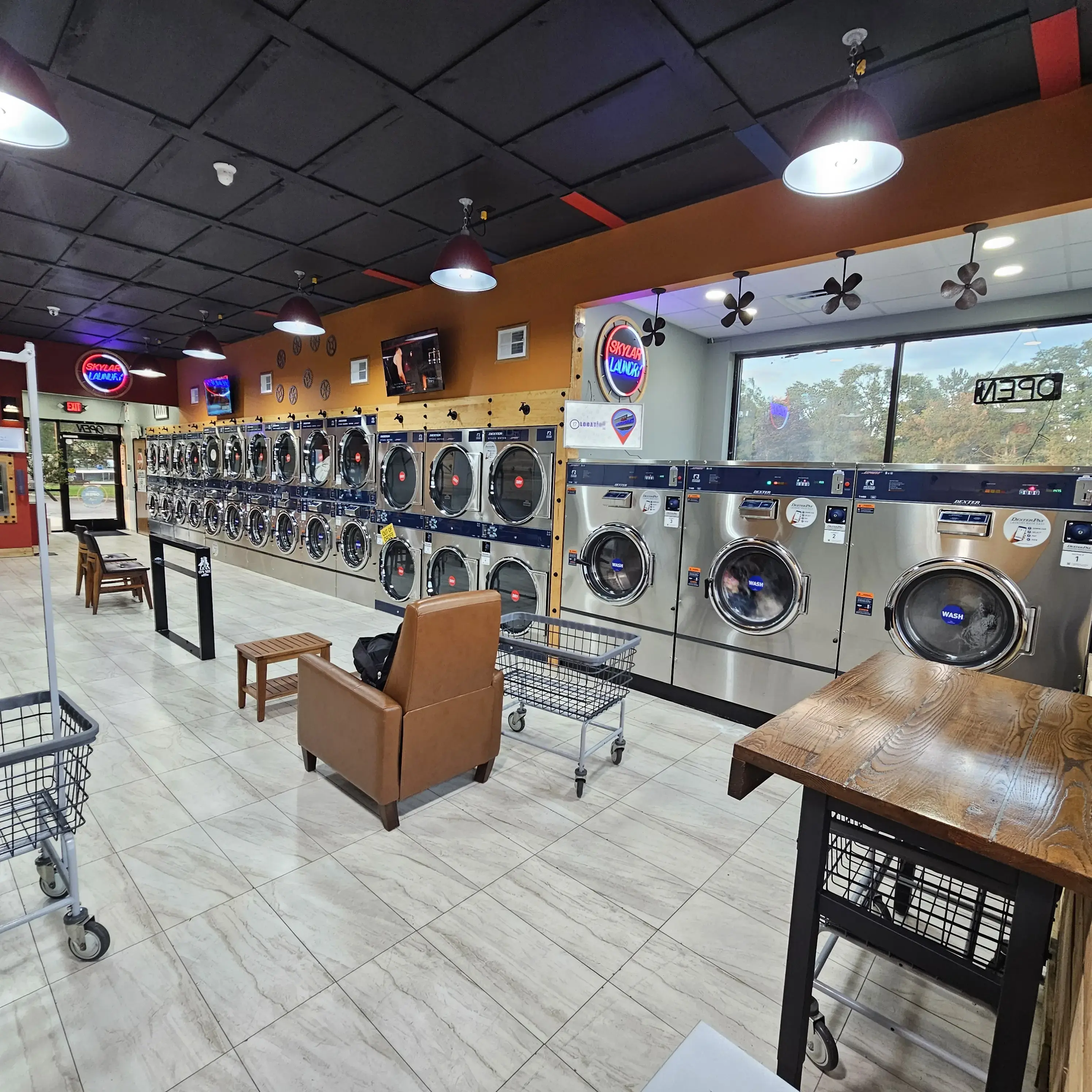 Skylar Laundromat of Livonia (7 Mile) - Image 17