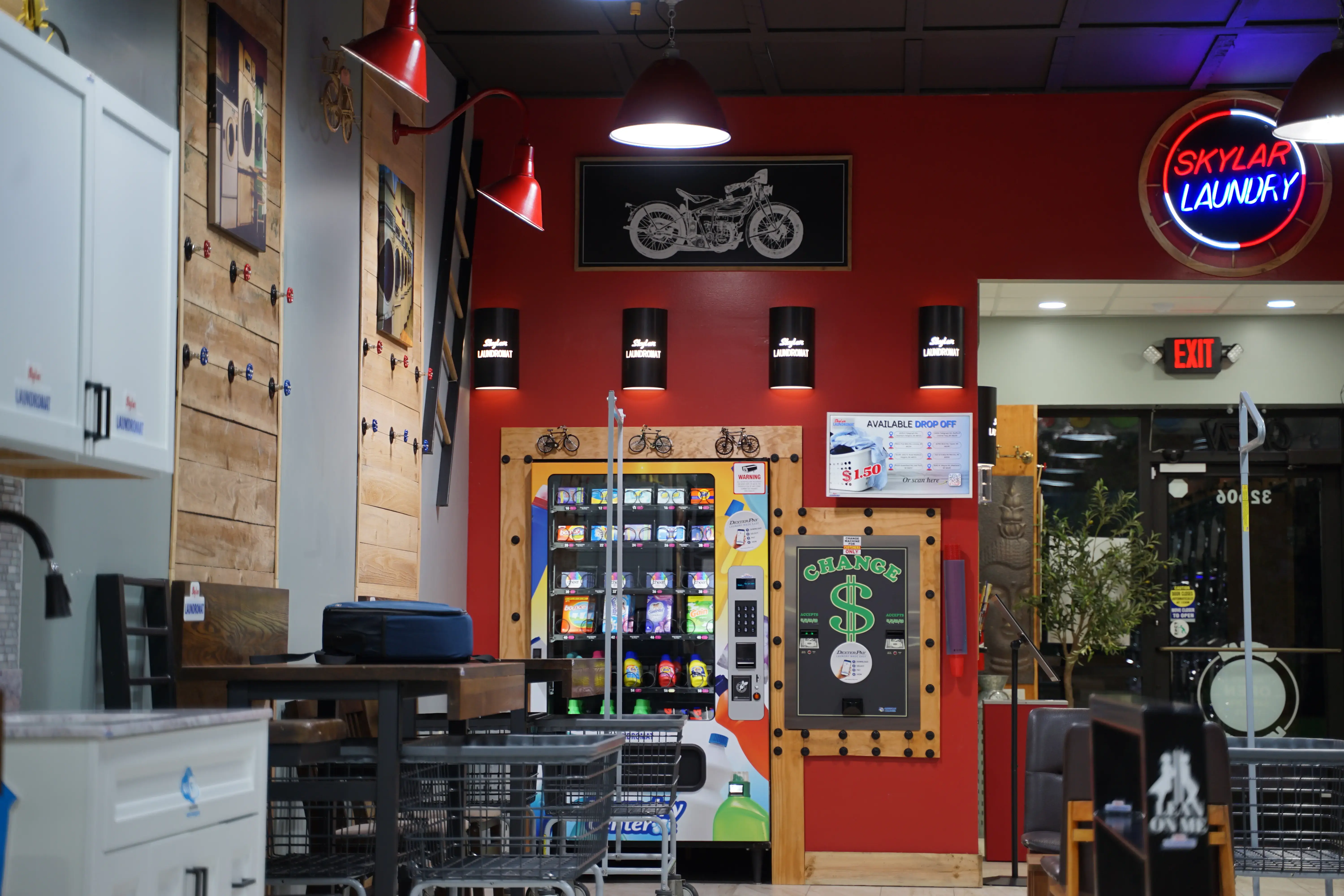 Skylar Laundromat of Livonia (7 Mile) - Image 12