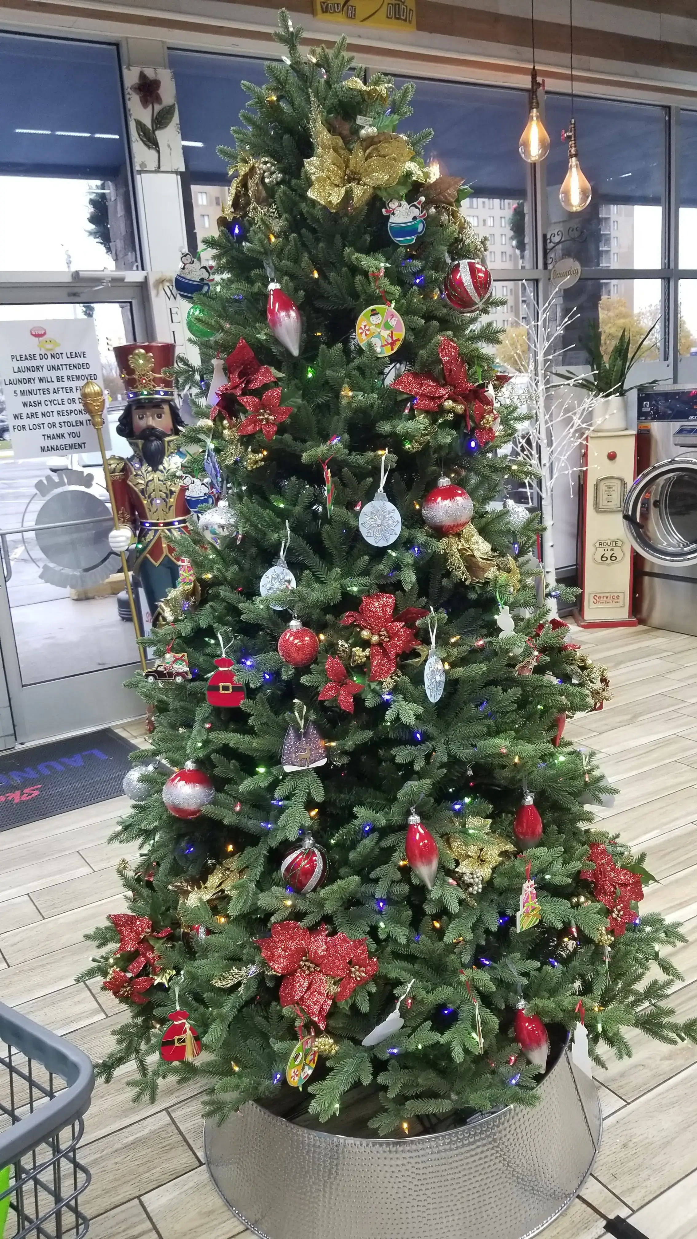 Skylar Laundromat of Oak Park - Image 8
