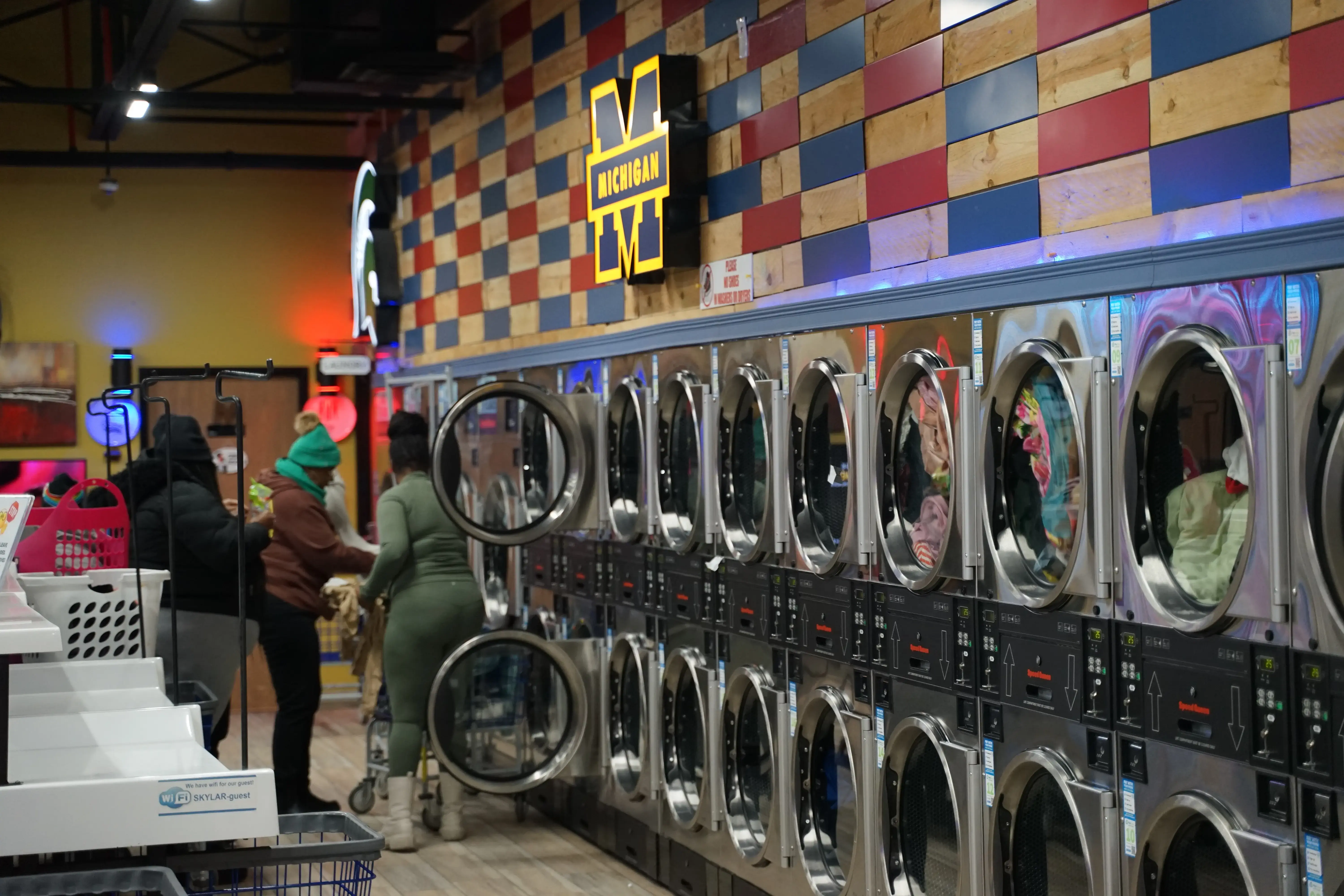 Skylar Laundromat of Redford - Image 3